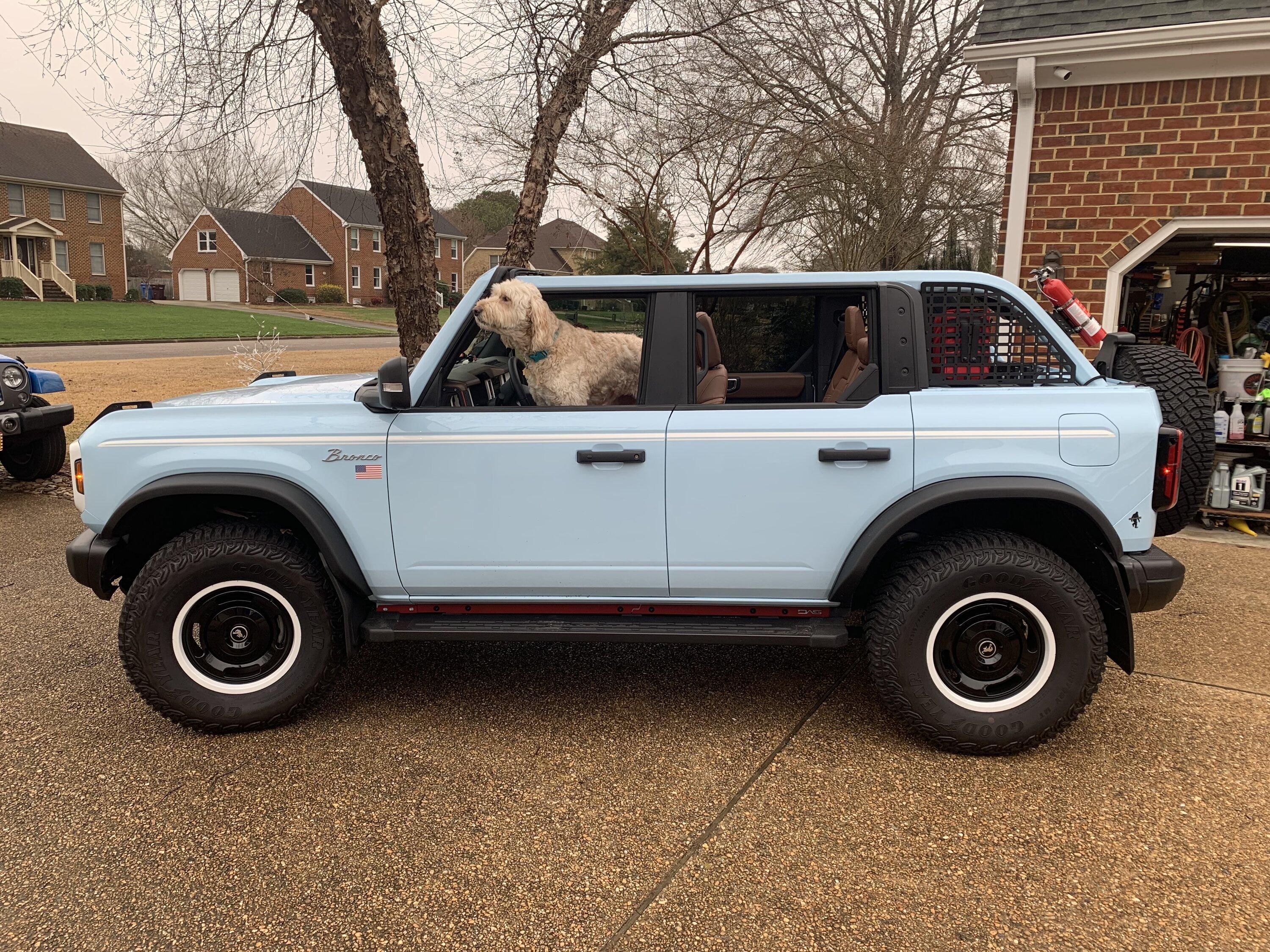 Ford Bronco HERITAGE EDITION Bronco Club IMG_2318