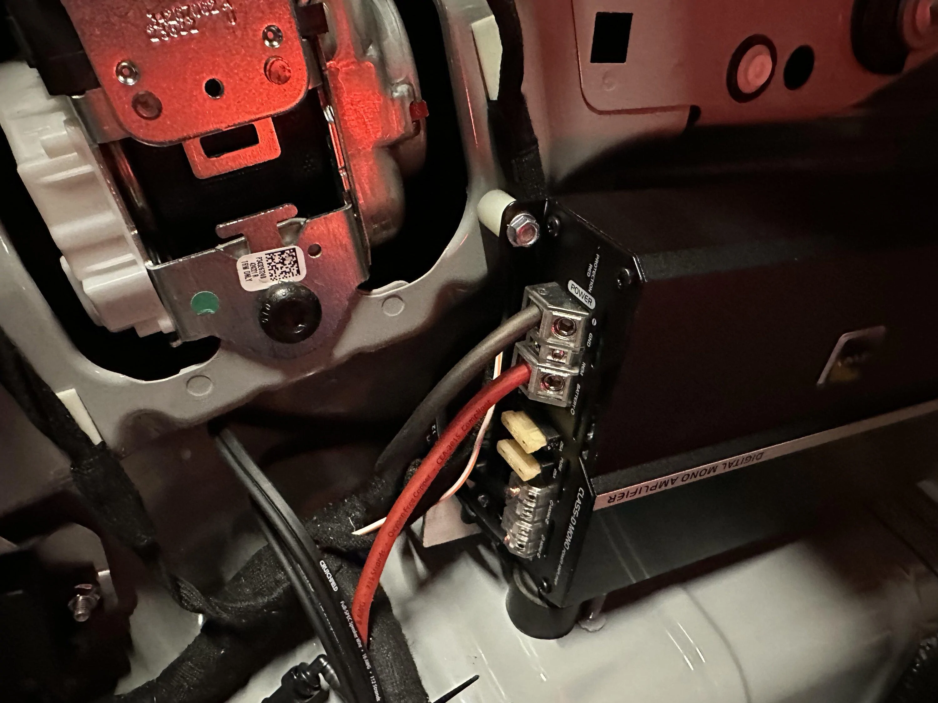 Ford Bronco 2022 Bronco 6 speaker Subwoofer install IMG_0445