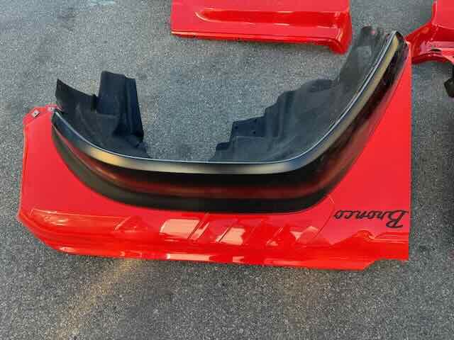 Ford Bronco Bronco Raptor Quarter Panels / Fenders - Code Orange IMG_0548