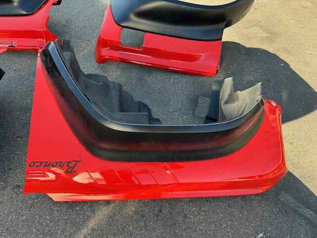 Ford Bronco Bronco Raptor Quarter Panels / Fenders - Code Orange IMG_0547