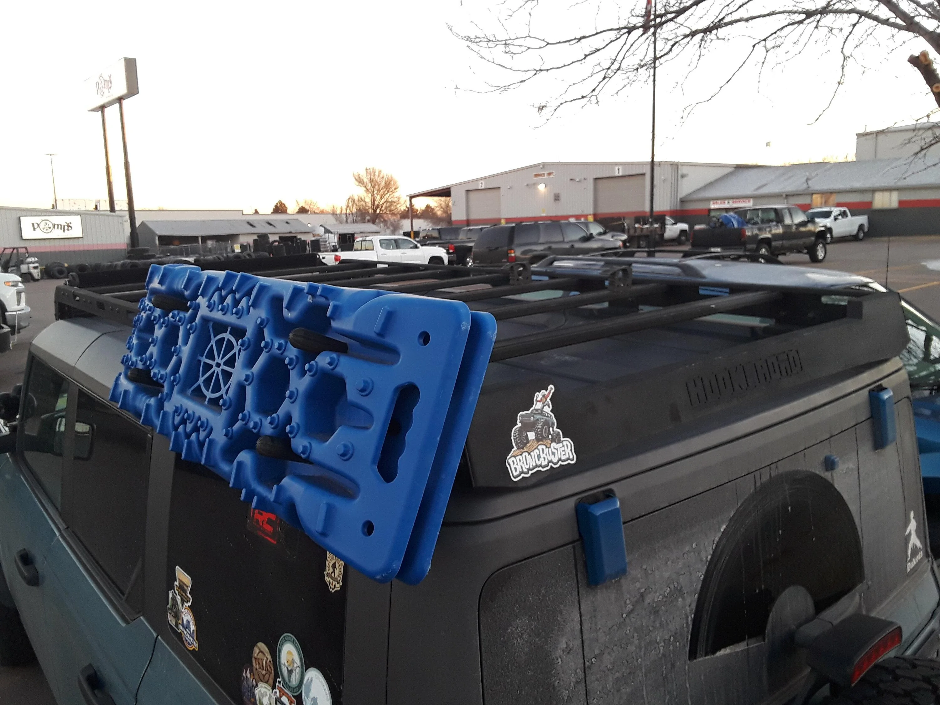 Ford Bronco Anyone tried this full rack yet? 500$ 17042921434206765238952188663050