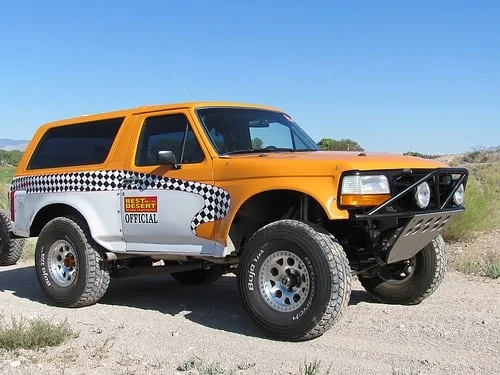 Ford Bronco help/suggestions with fog lights 1704325184018