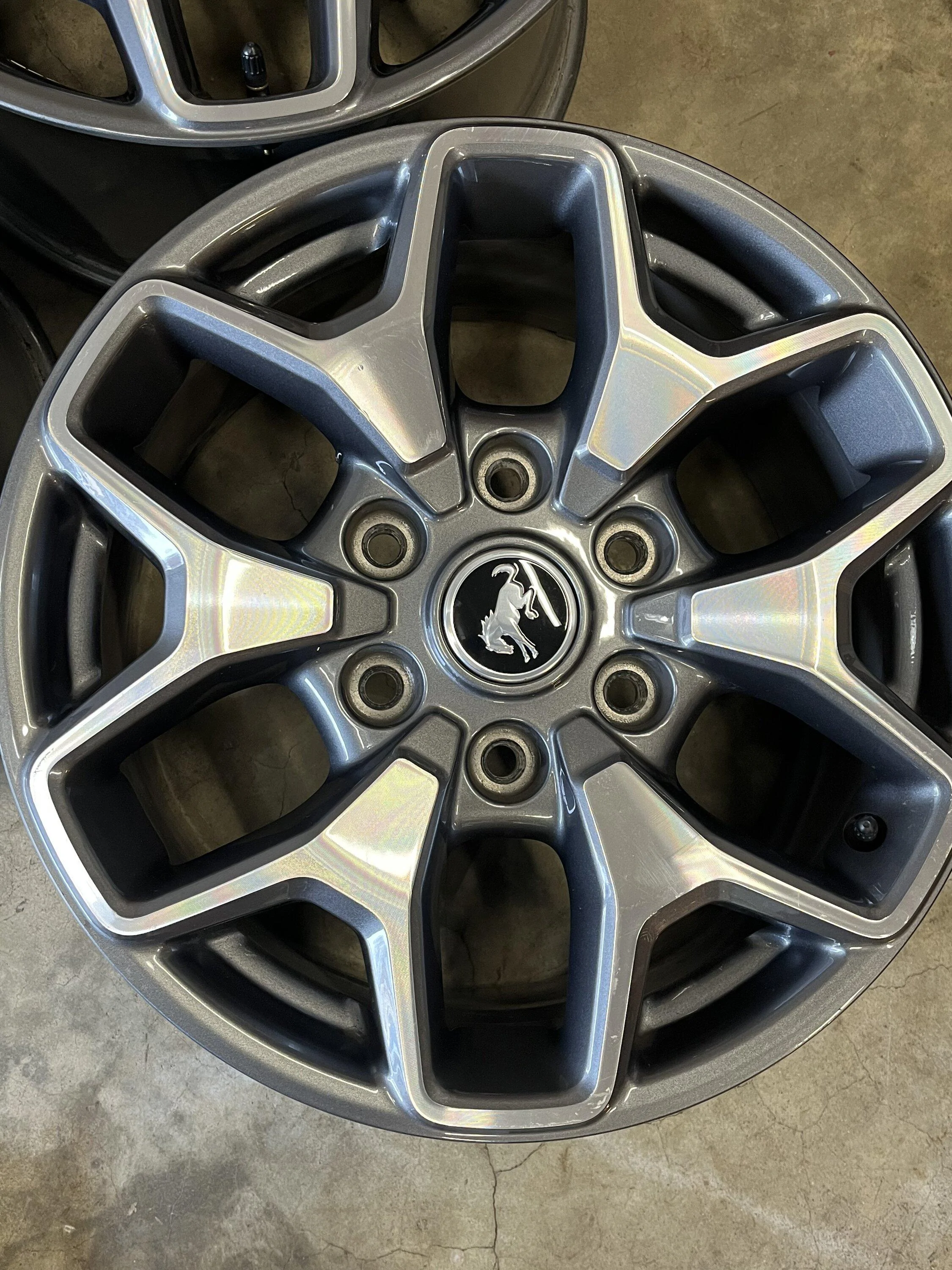 Ford Bronco 5 Badlands wheels $250 IMG_4601