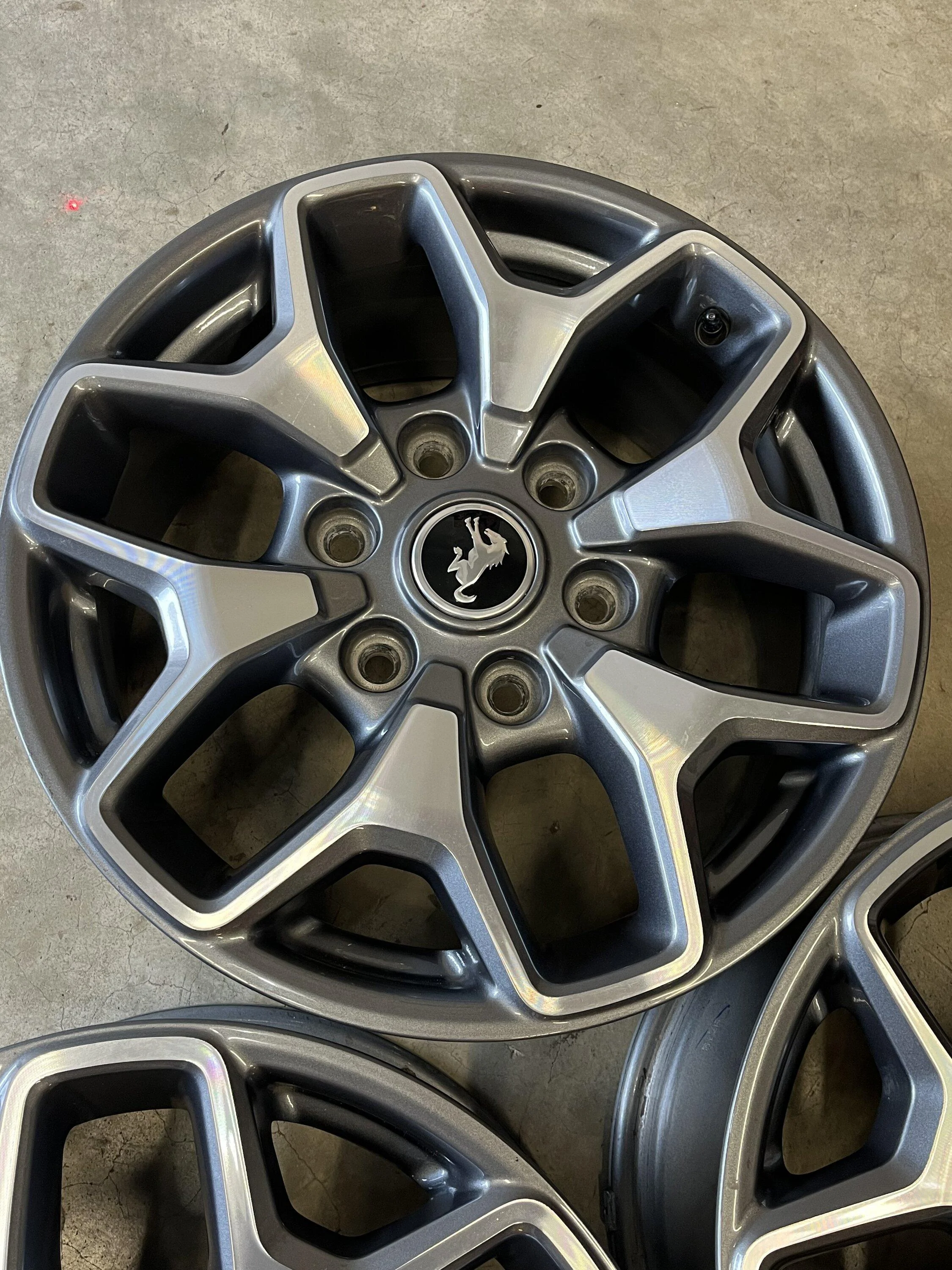 Ford Bronco 5 Badlands wheels $250 IMG_4604