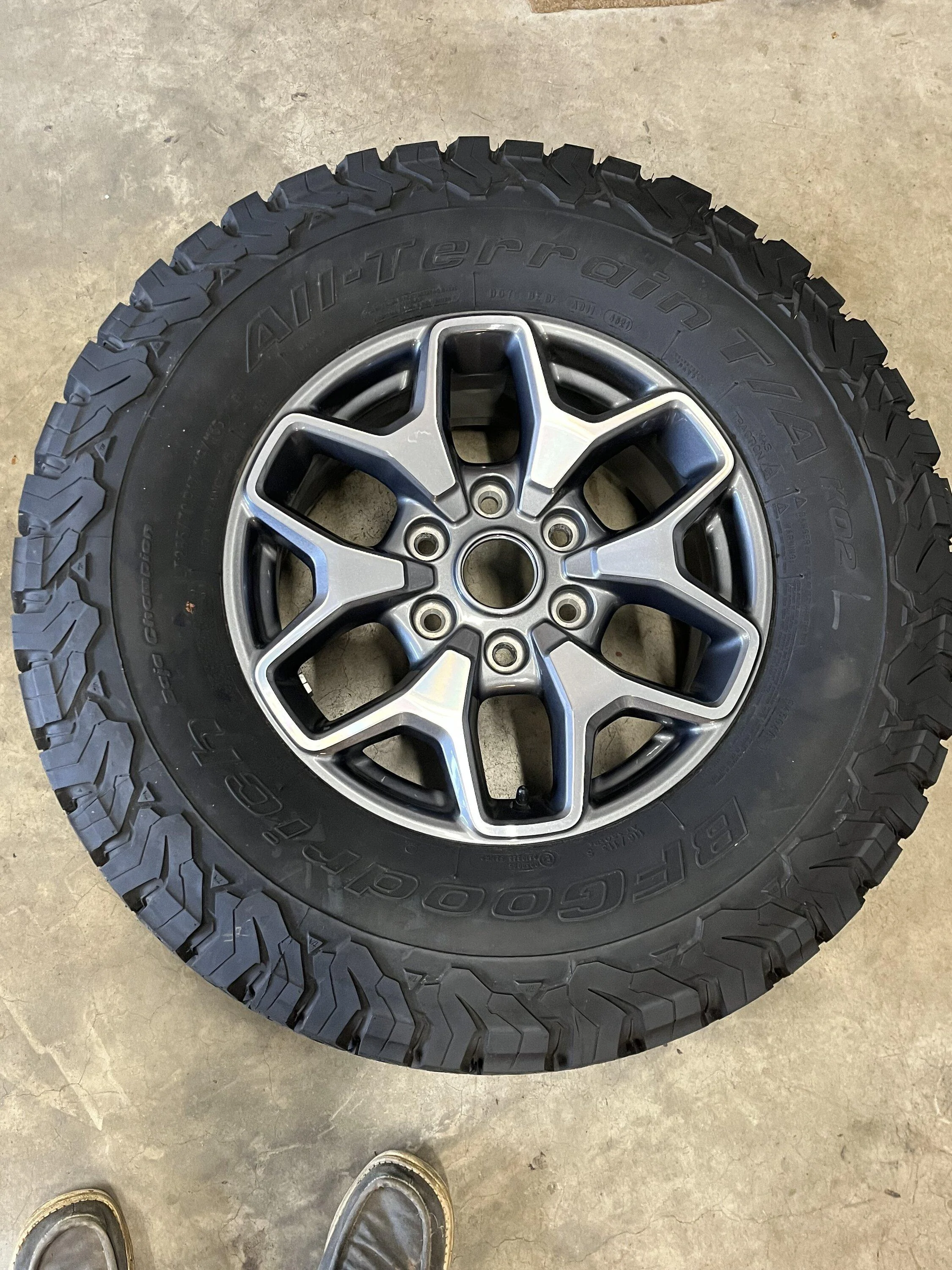 Ford Bronco 5 Badlands wheels $250 IMG_4605