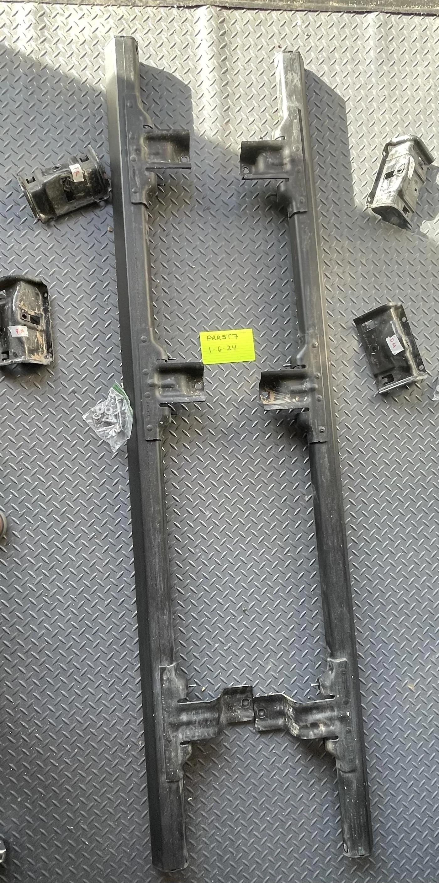 Ford Bronco Rock rails IMG_1371