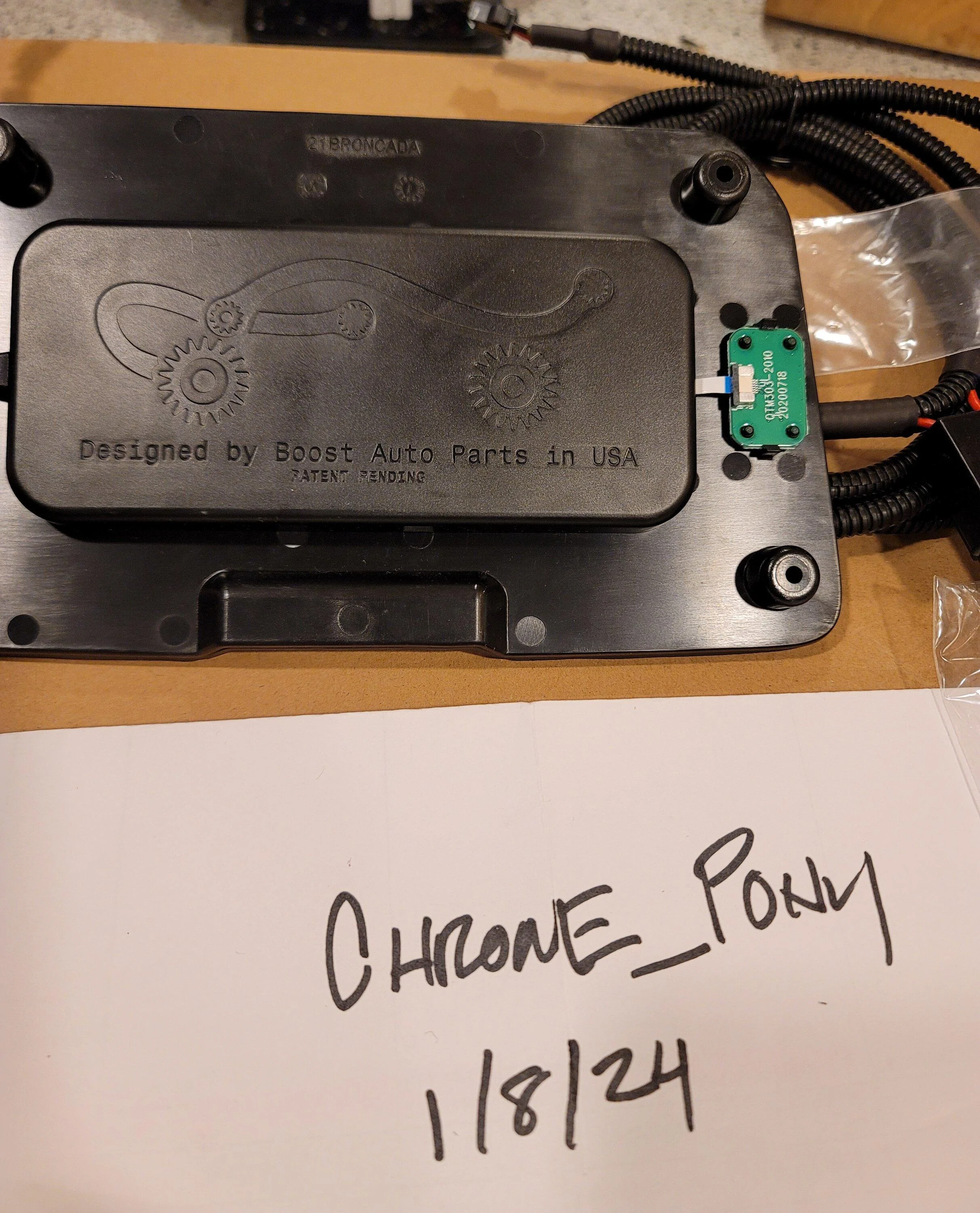 Ford Bronco Boost Auto Wireless Charger - NIB $100 + Ship 20240108_213944