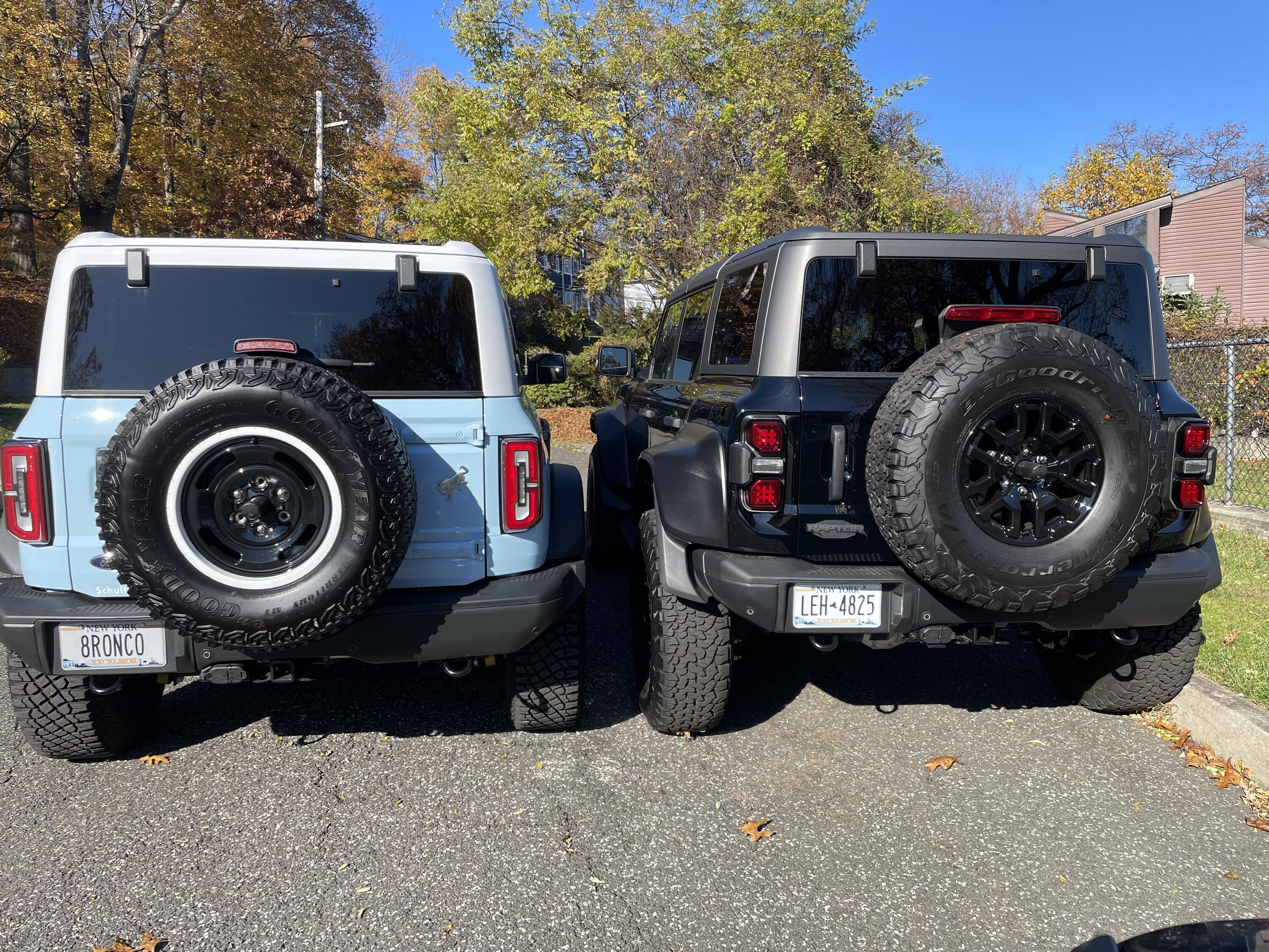 Ford Bronco It's Tushy Tuesday! Let's see those rear photos IMG_5102