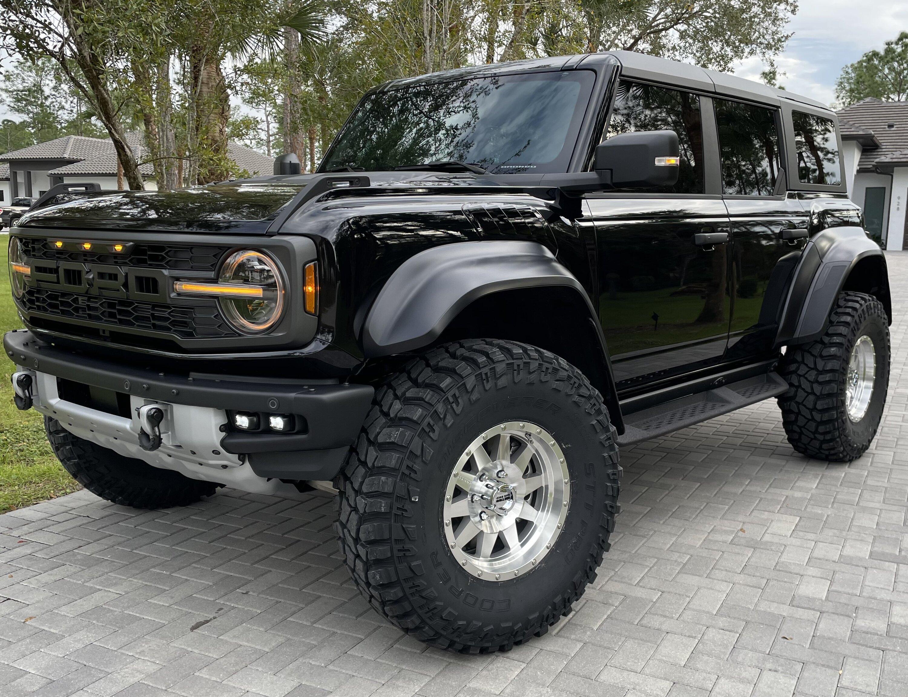 Ford Bronco Which Method wheels do you like? IMG_1429a