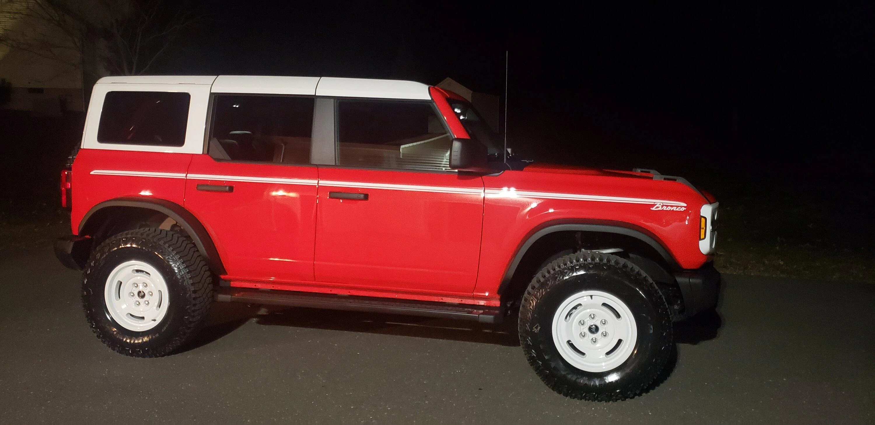 Ford Bronco HERITAGE EDITION Bronco Club bronco