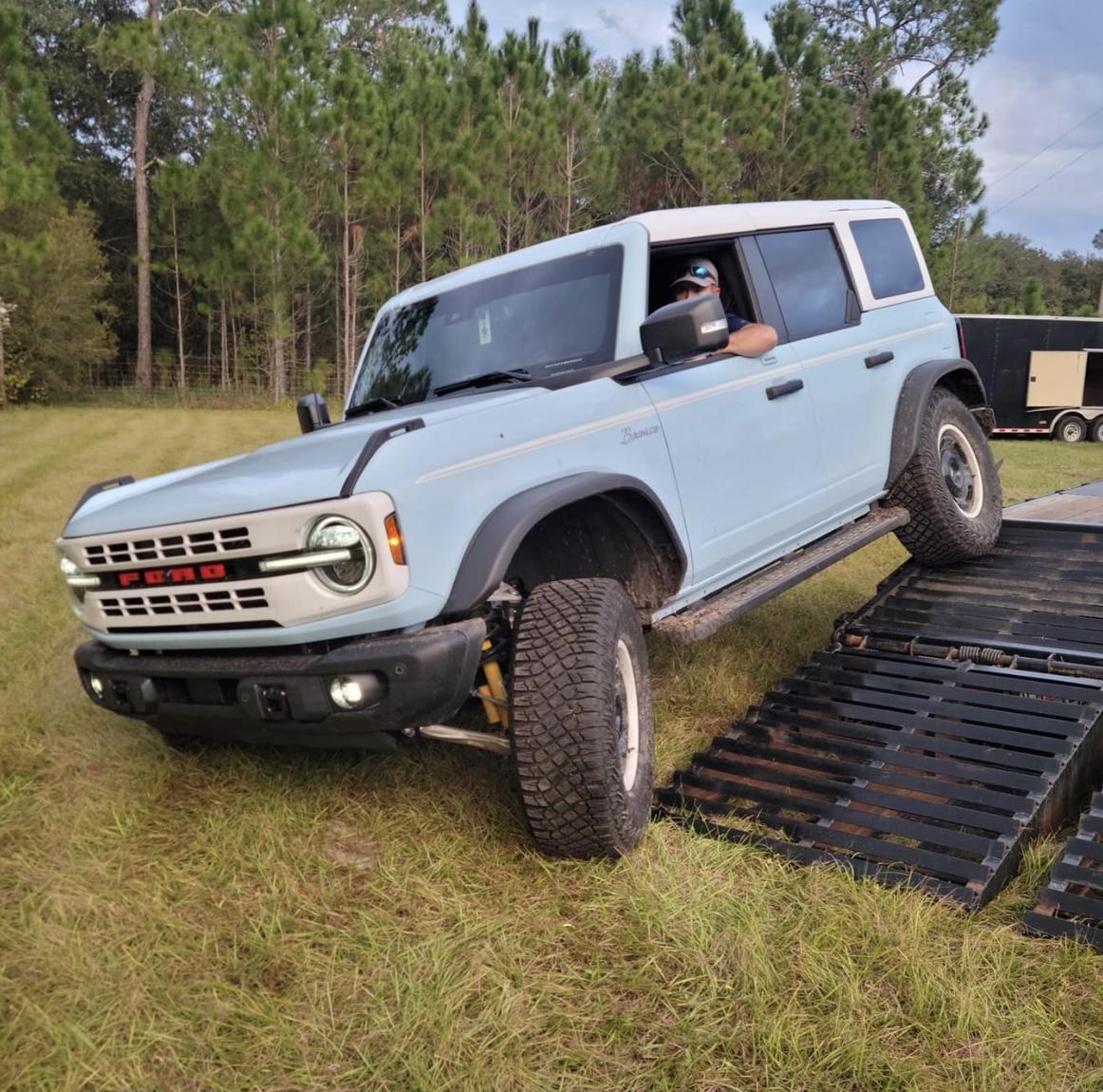 Ford Bronco HAPPY 🐫 DAY !!! Let's see those flexin' photos IMG_7070