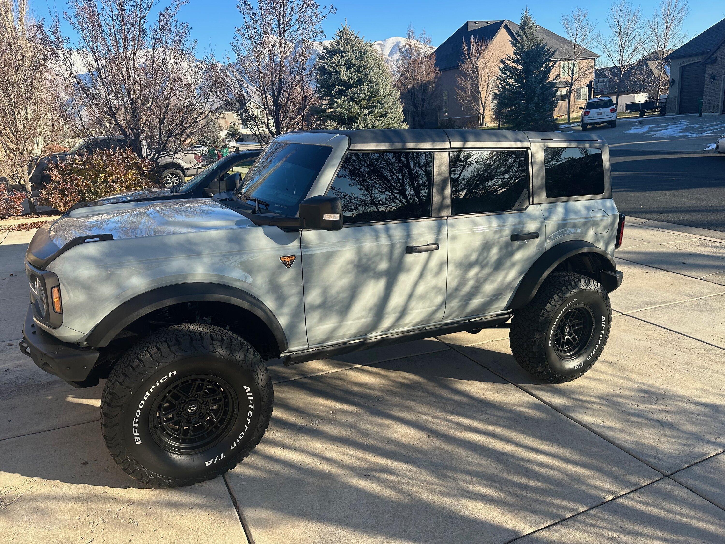 Ford Bronco ReadyLIFT 3" Inch SST Lift Kit on 2022 Sasquatch Bronco **Install Video** IMG_1473