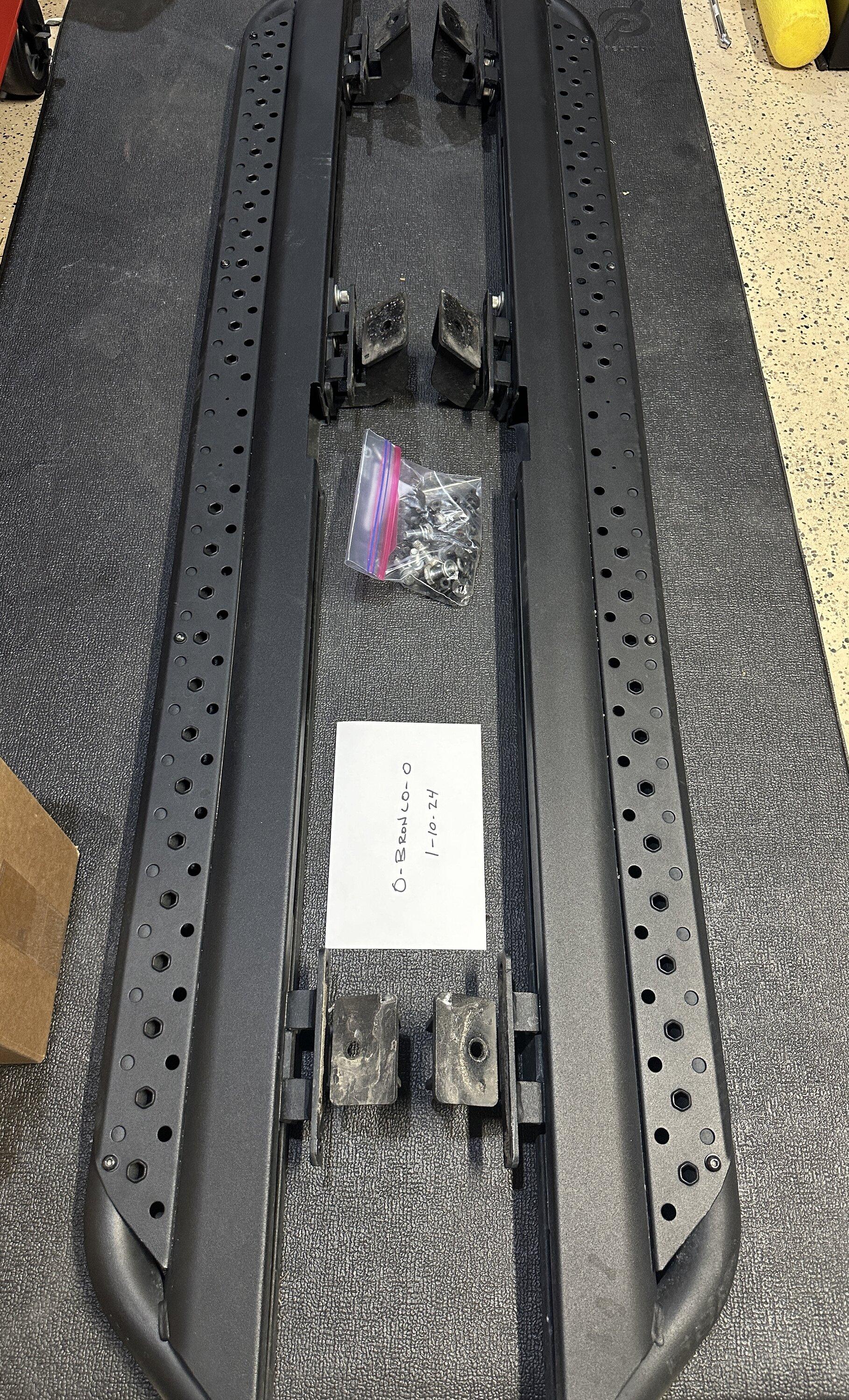 Ford Bronco GoRhino Dominator Steps 4dr ($250) IMG_5721