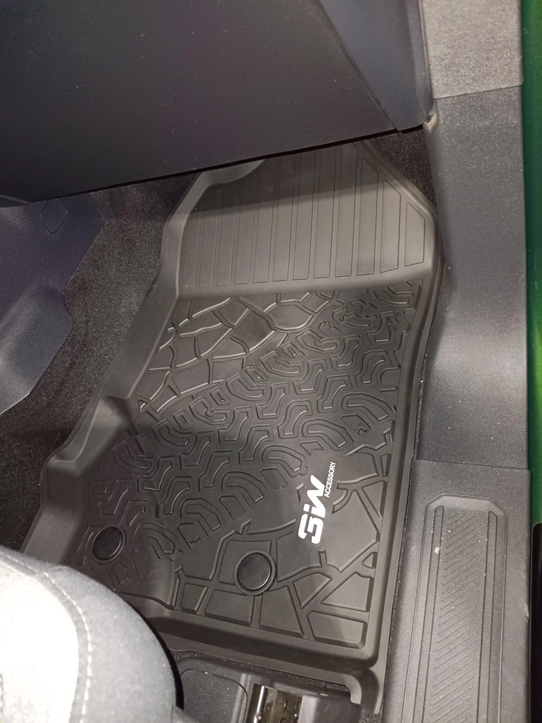 Ford Bronco 3W Auto Life floor mat review 20240111_181235