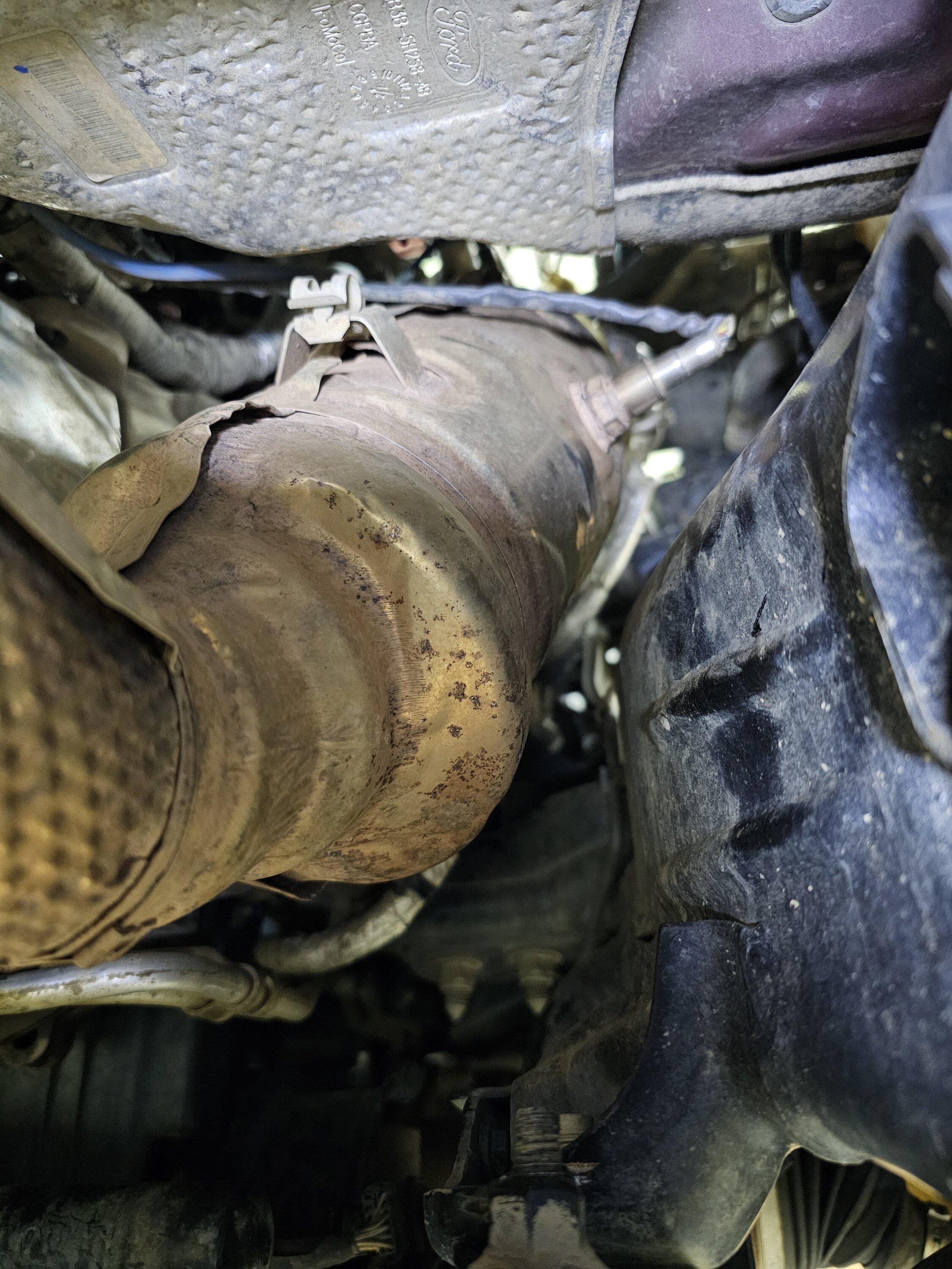 Ford Bronco Another leaking bronco 1000025961