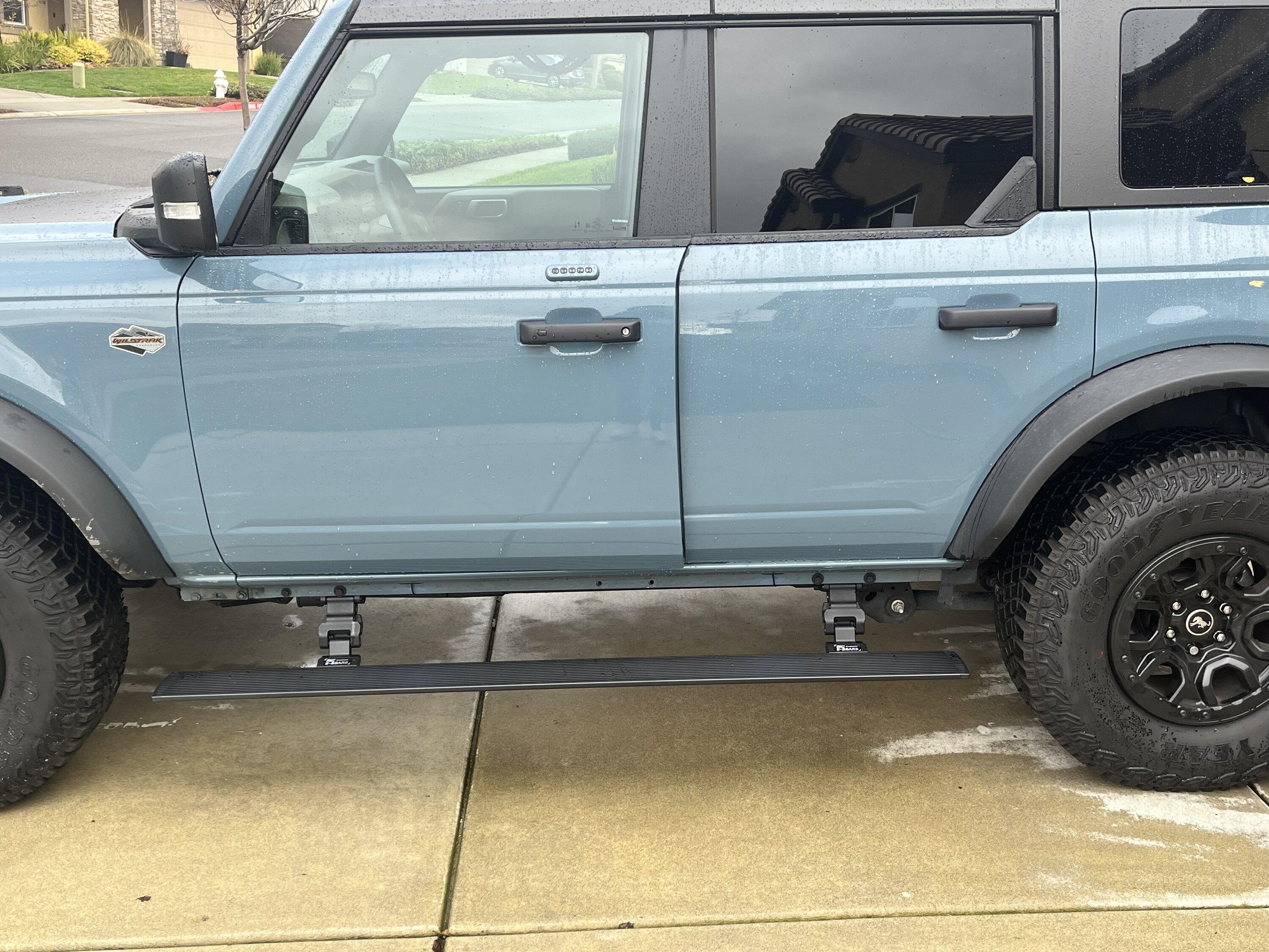 Ford Bronco Rough country power steps installed IMG_2386