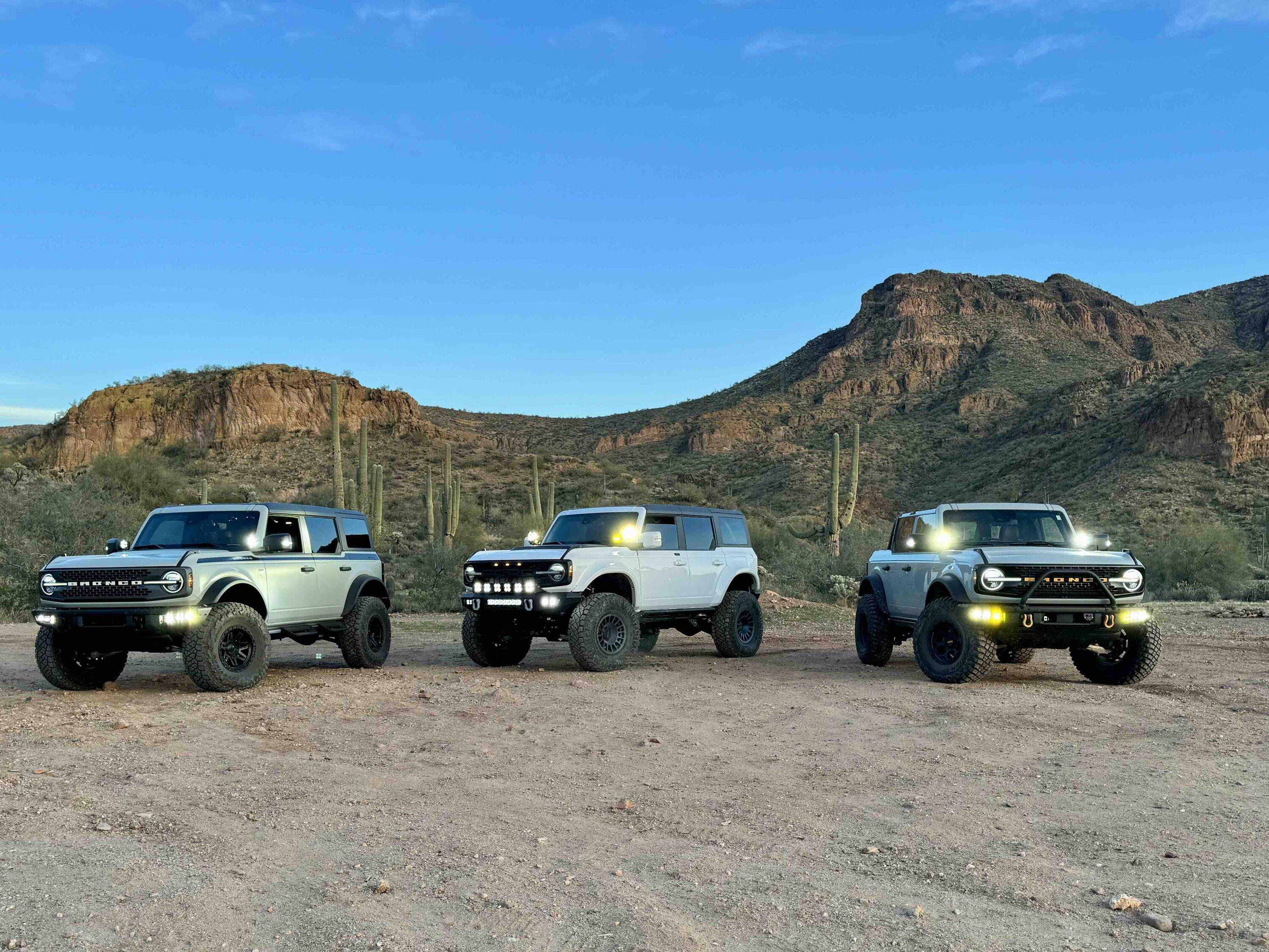 Ford Bronco Let's see some group photos, no pavement allowed. 3.selfie