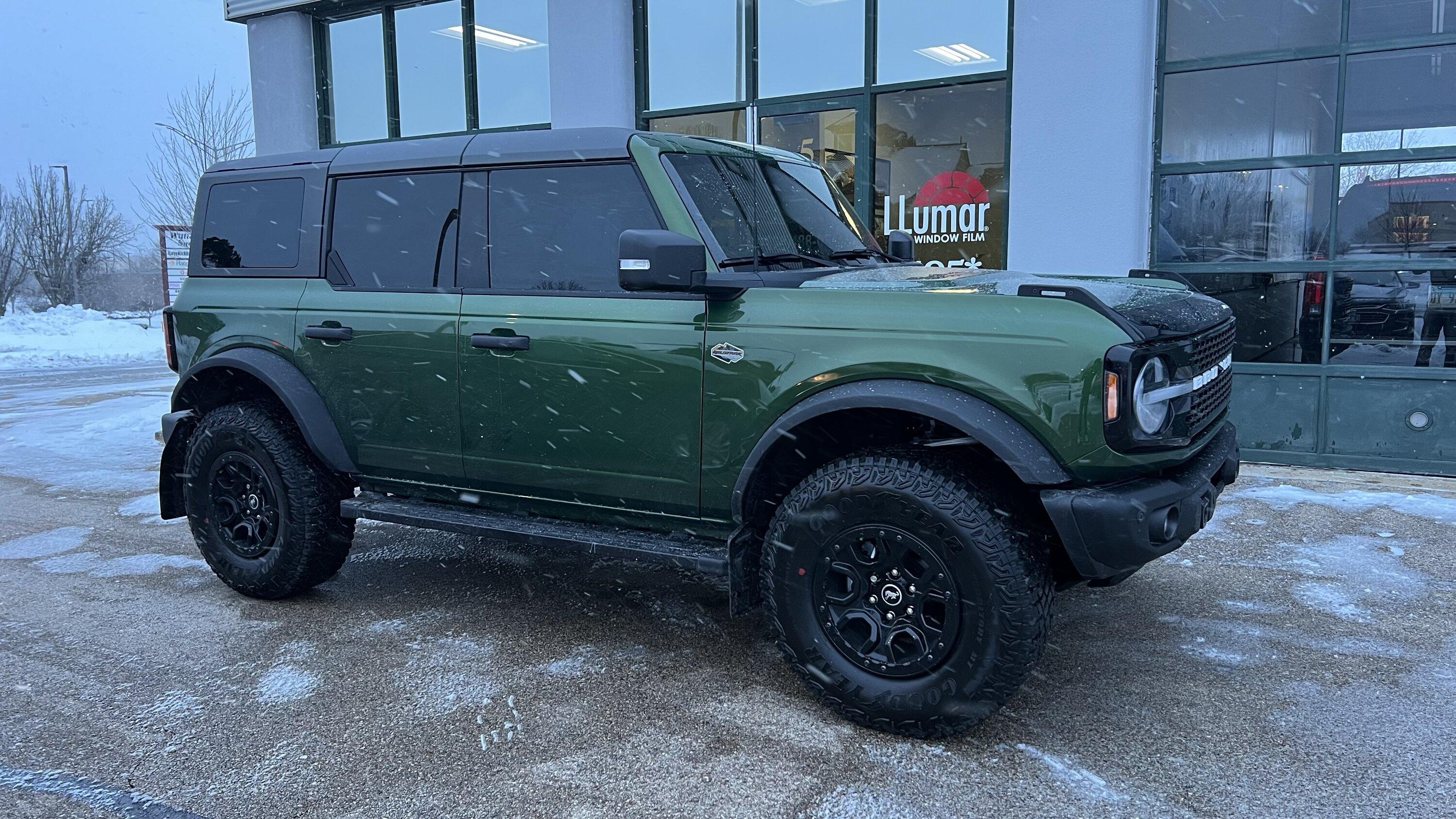 Ford Bronco ERUPTION GREEN Bronco Club IMG_4493