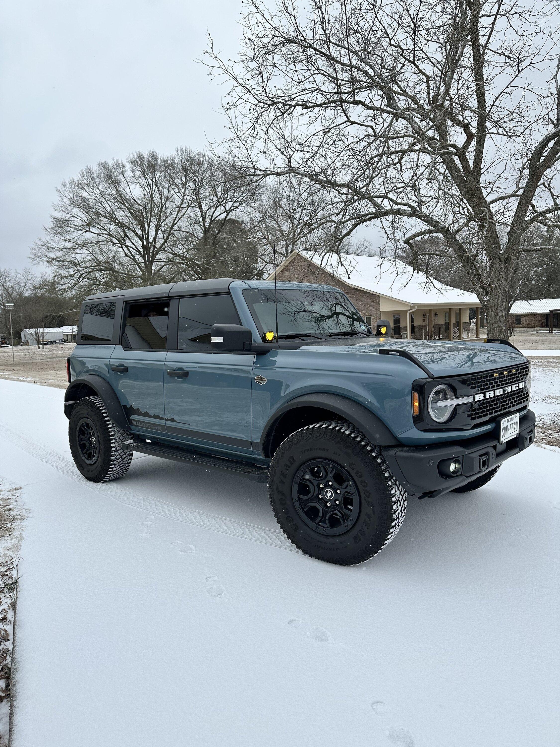 Ford Bronco Snow day in NE Texas IMG_4959
