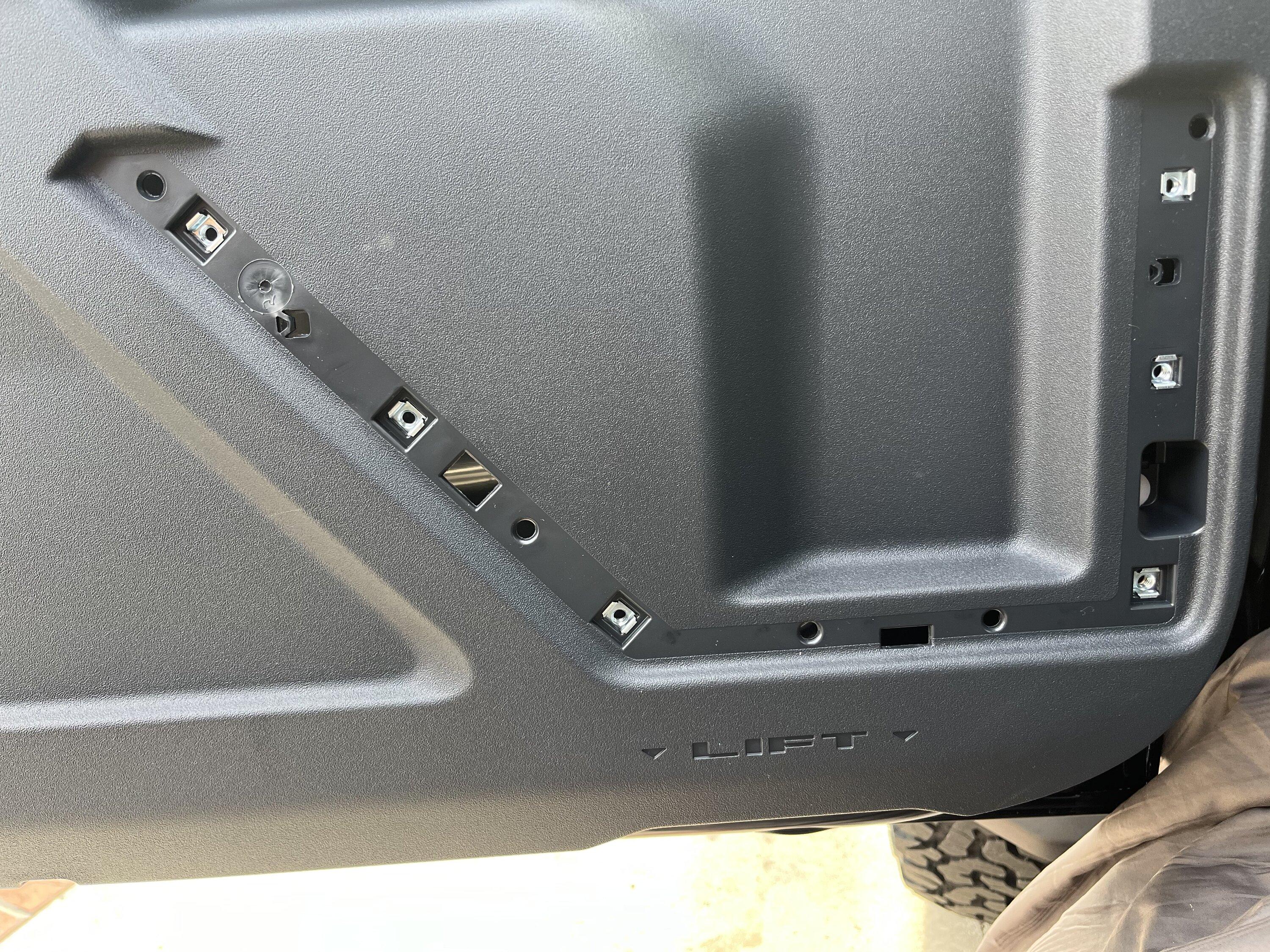 Ford Bronco Replacing broken door pocket snap-in insert IMG_3590
