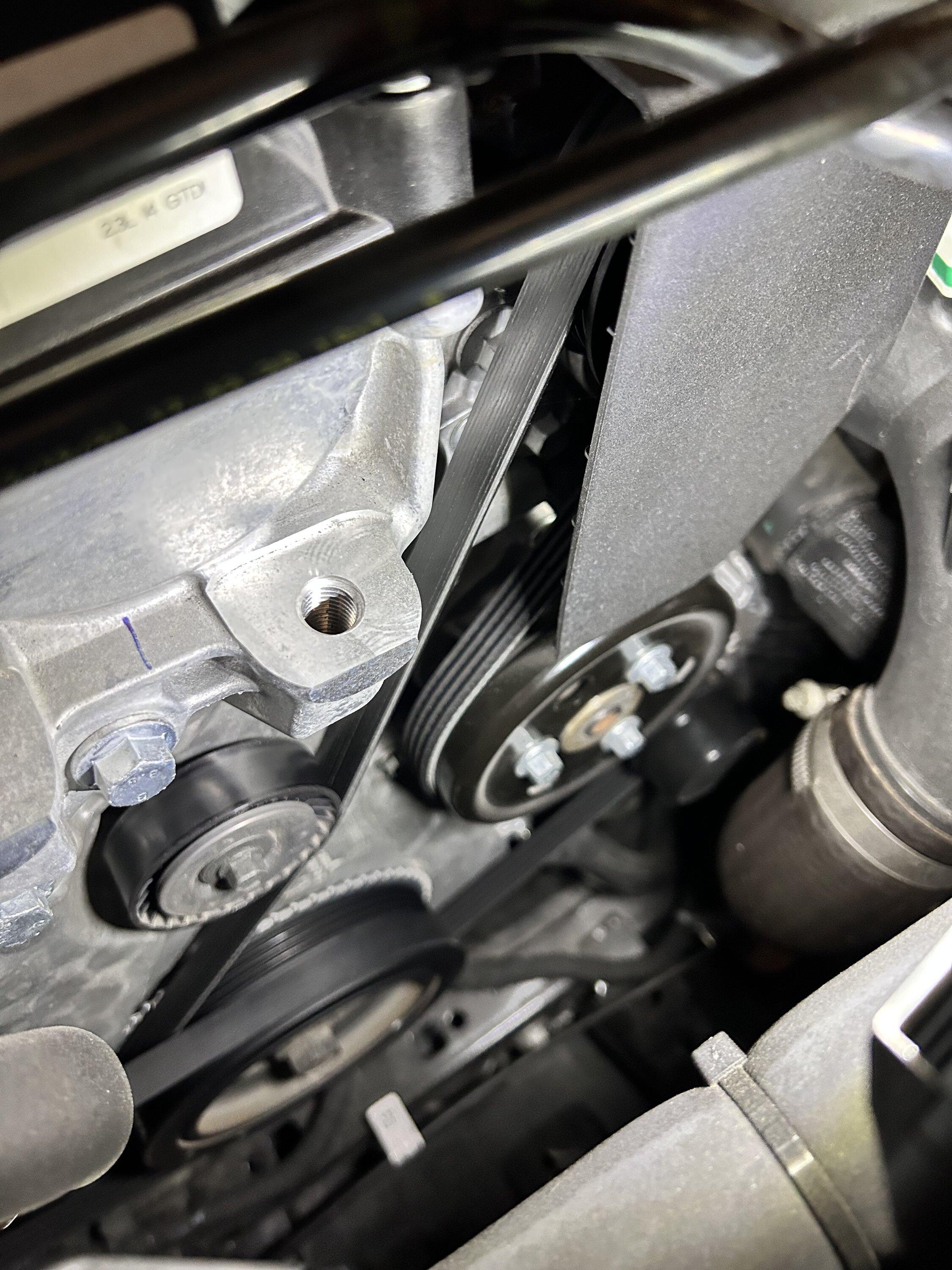 Ford Bronco 2.3 L Serpentine Belts IMG_3725