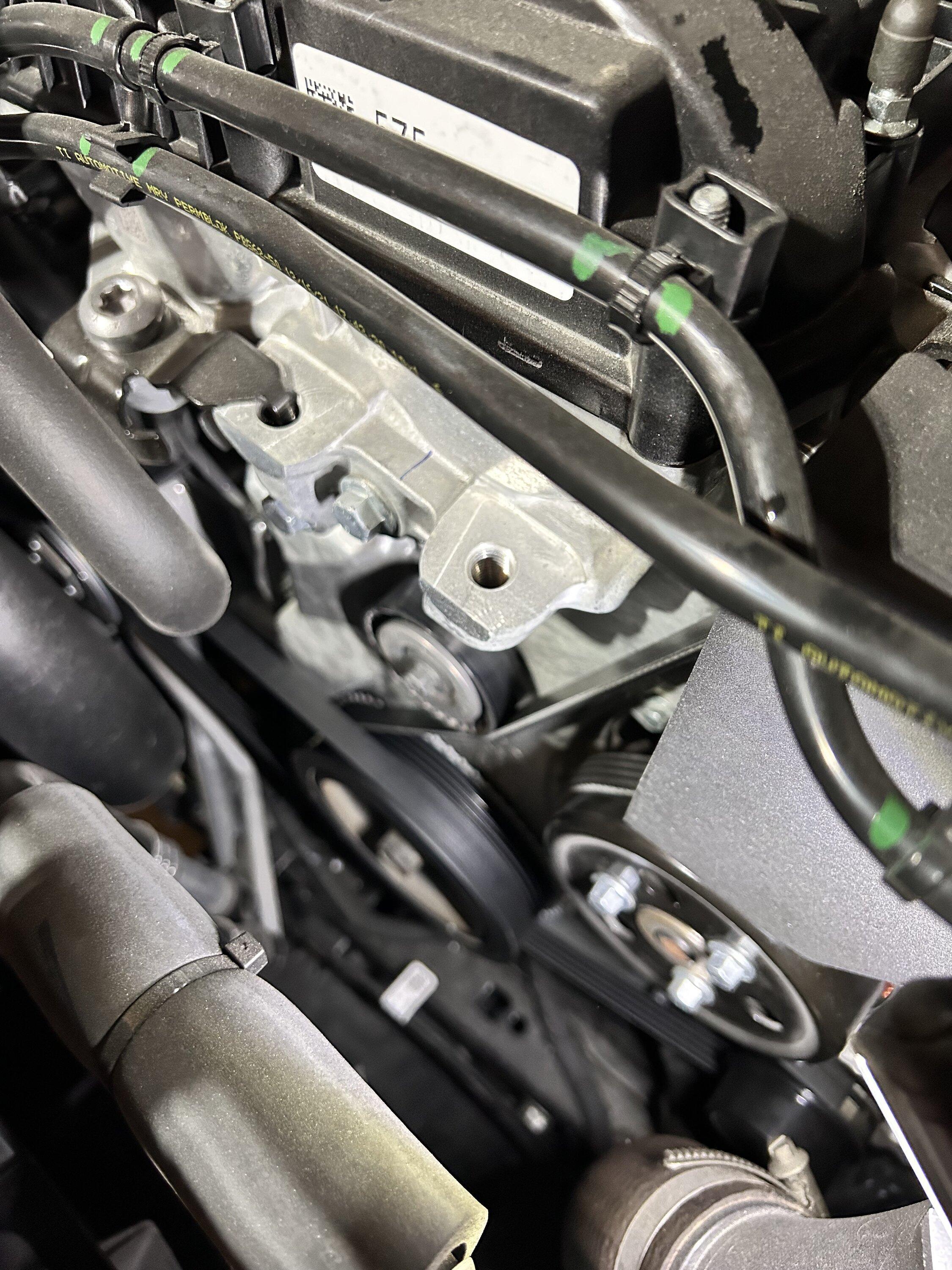 Ford Bronco 2.3 L Serpentine Belts IMG_3724