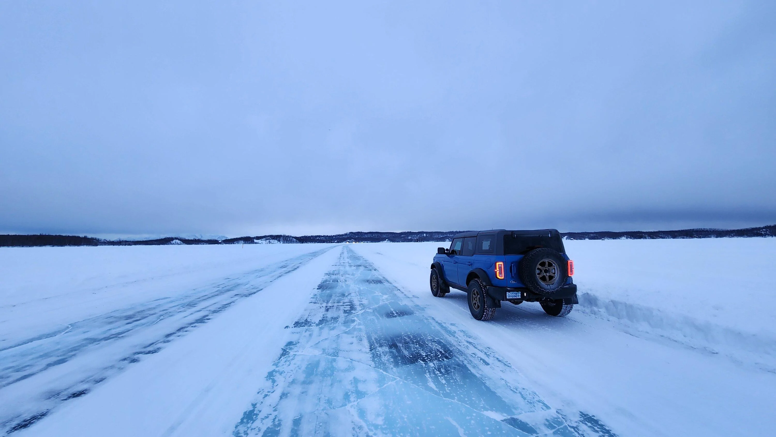 Ford Bronco Frozen Alaskan lake, 82 MPH, ice race track 20240106_153541