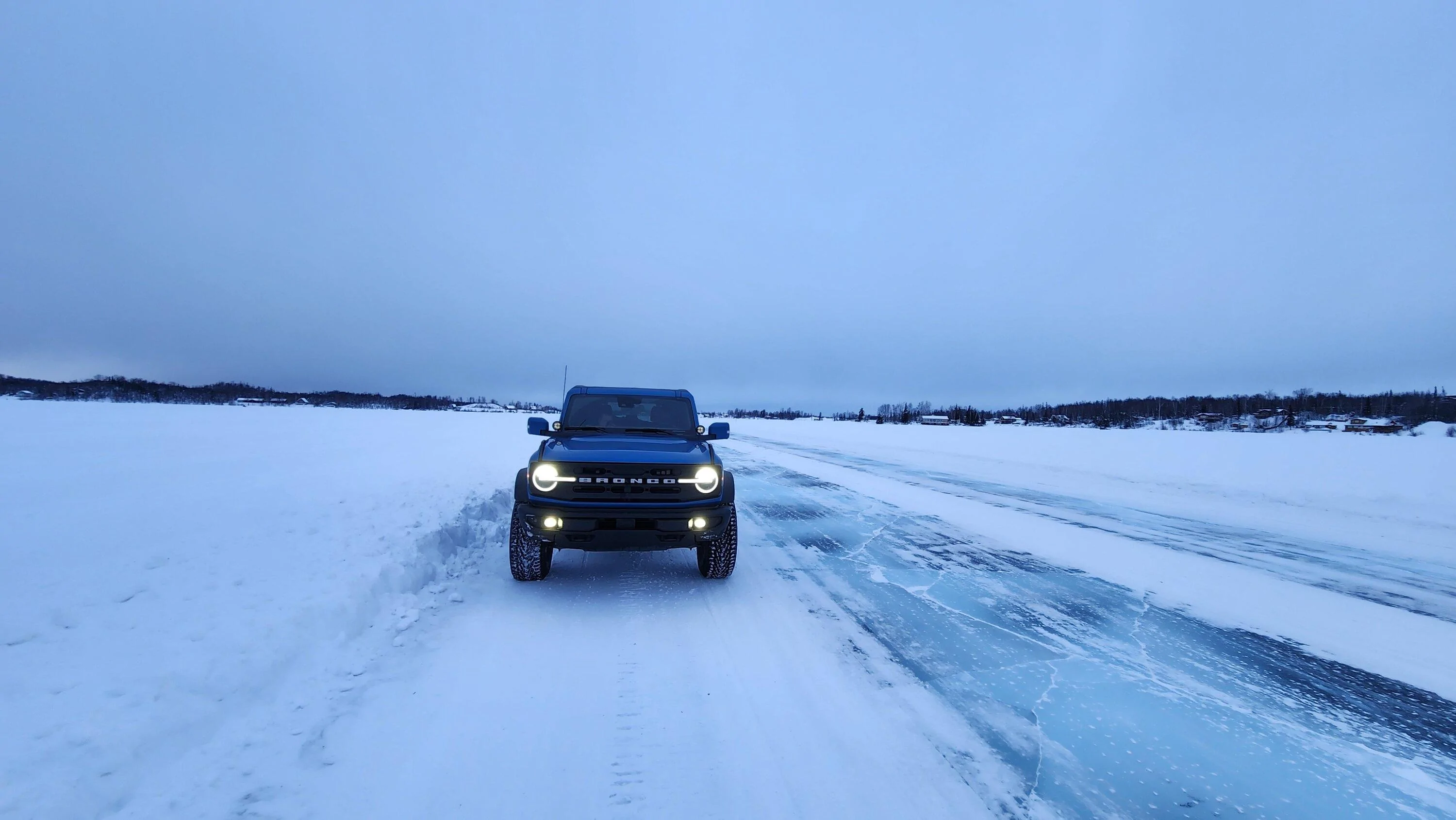 Ford Bronco Frozen Alaskan lake, 82 MPH, ice race track 20240106_153527