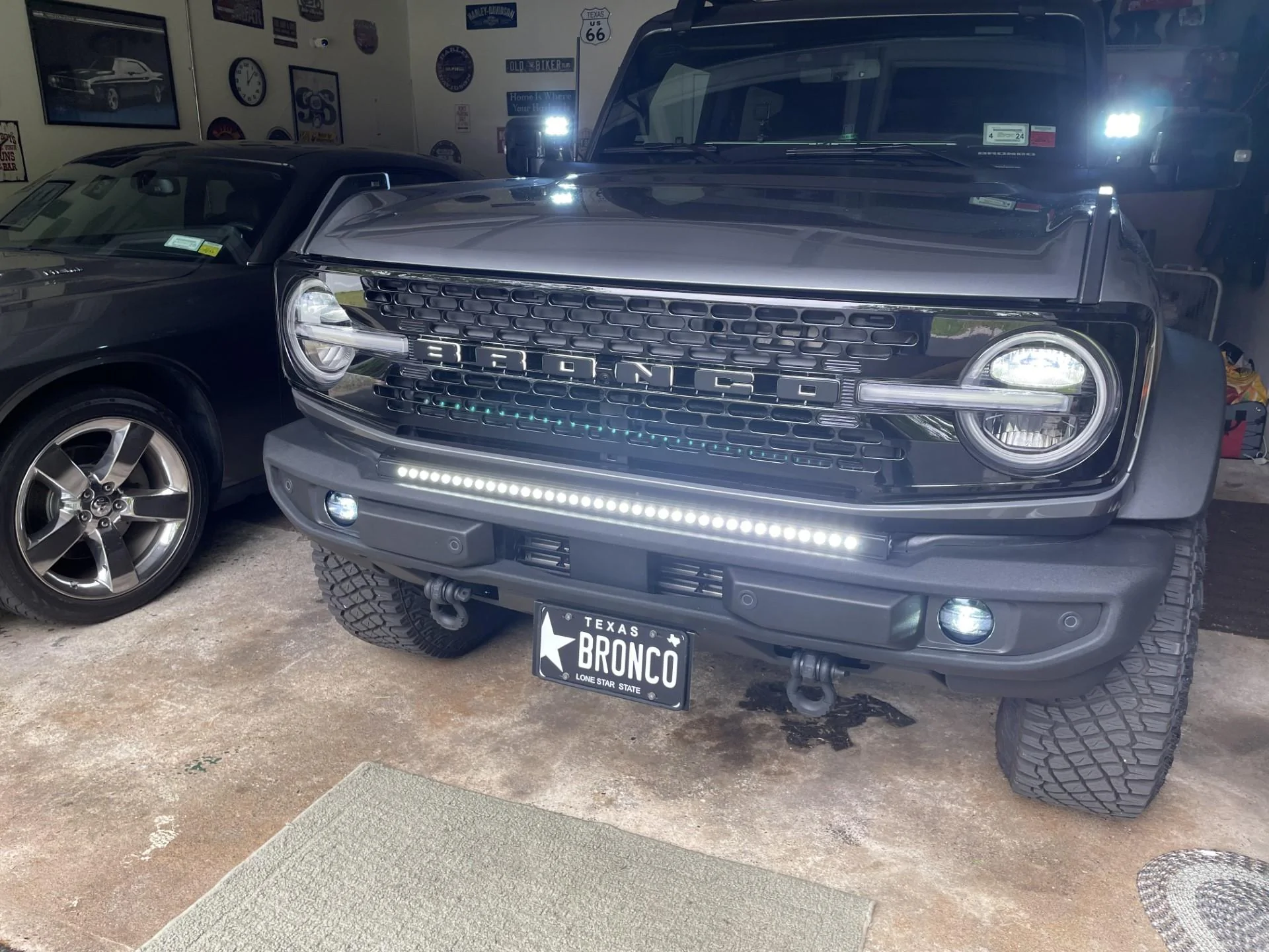 Ford Bronco Show us your O O Blue Lights On