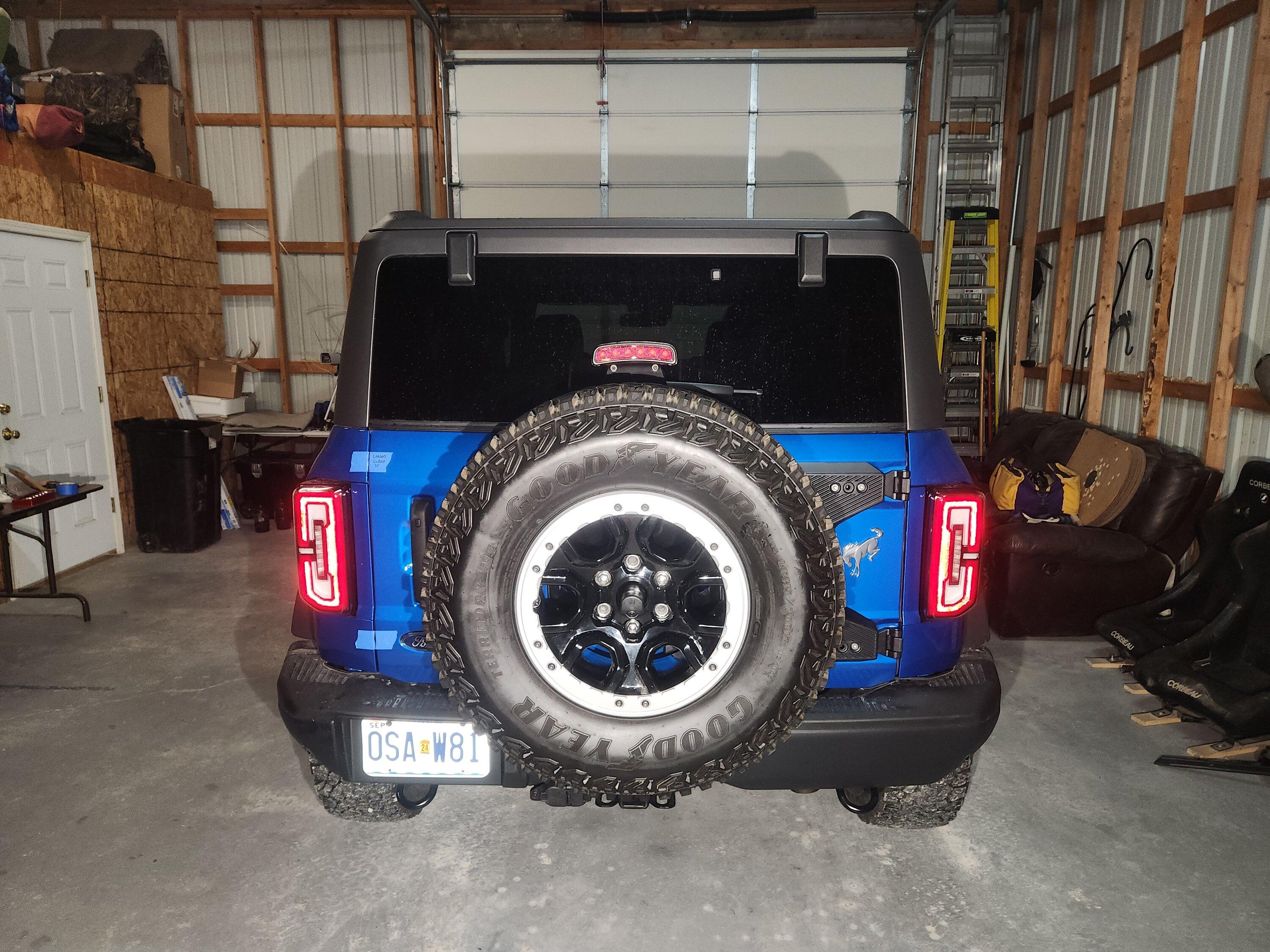 Ford Bronco Replace spacer or bumper between spare tire and tailgate for 0 offset wheels 20240108_175811