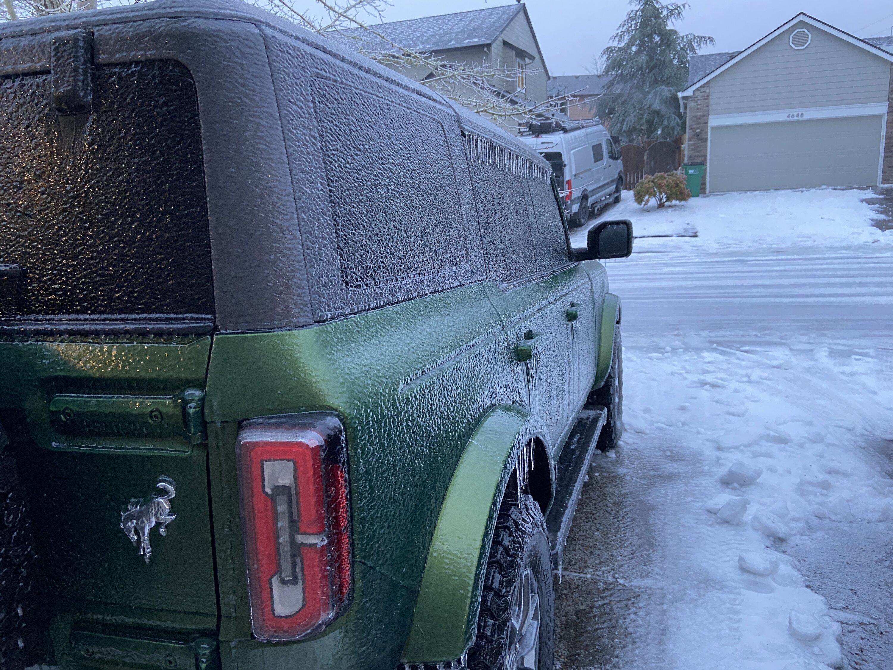 Ford Bronco Happy Wednesday!!! Let's see those 🥶 Ice / Sn❄w photos!!! IMG_1177