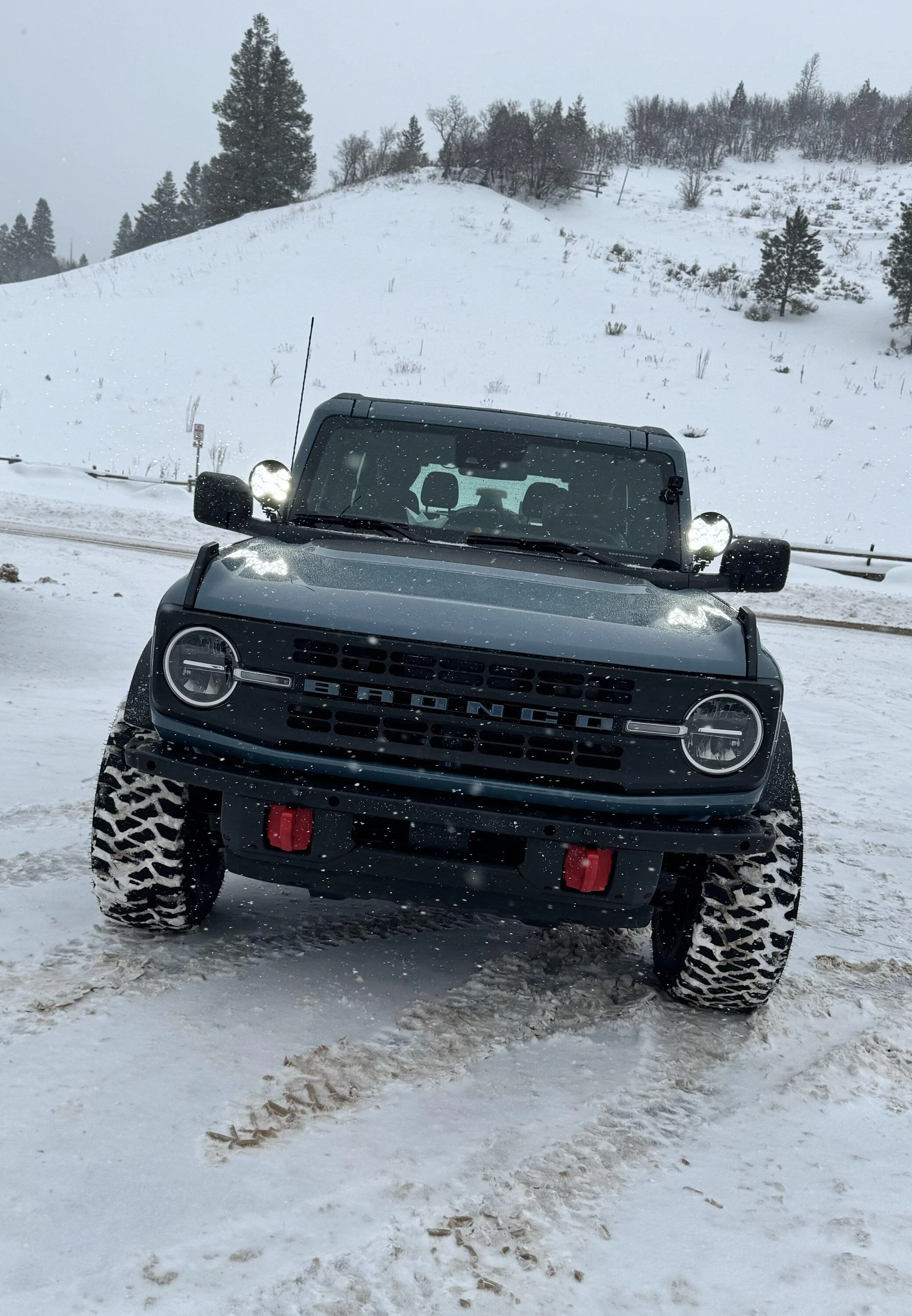 Ford Bronco Happy Wednesday!!! Let's see those 🥶 Ice / Sn❄w photos!!! IMG_1420