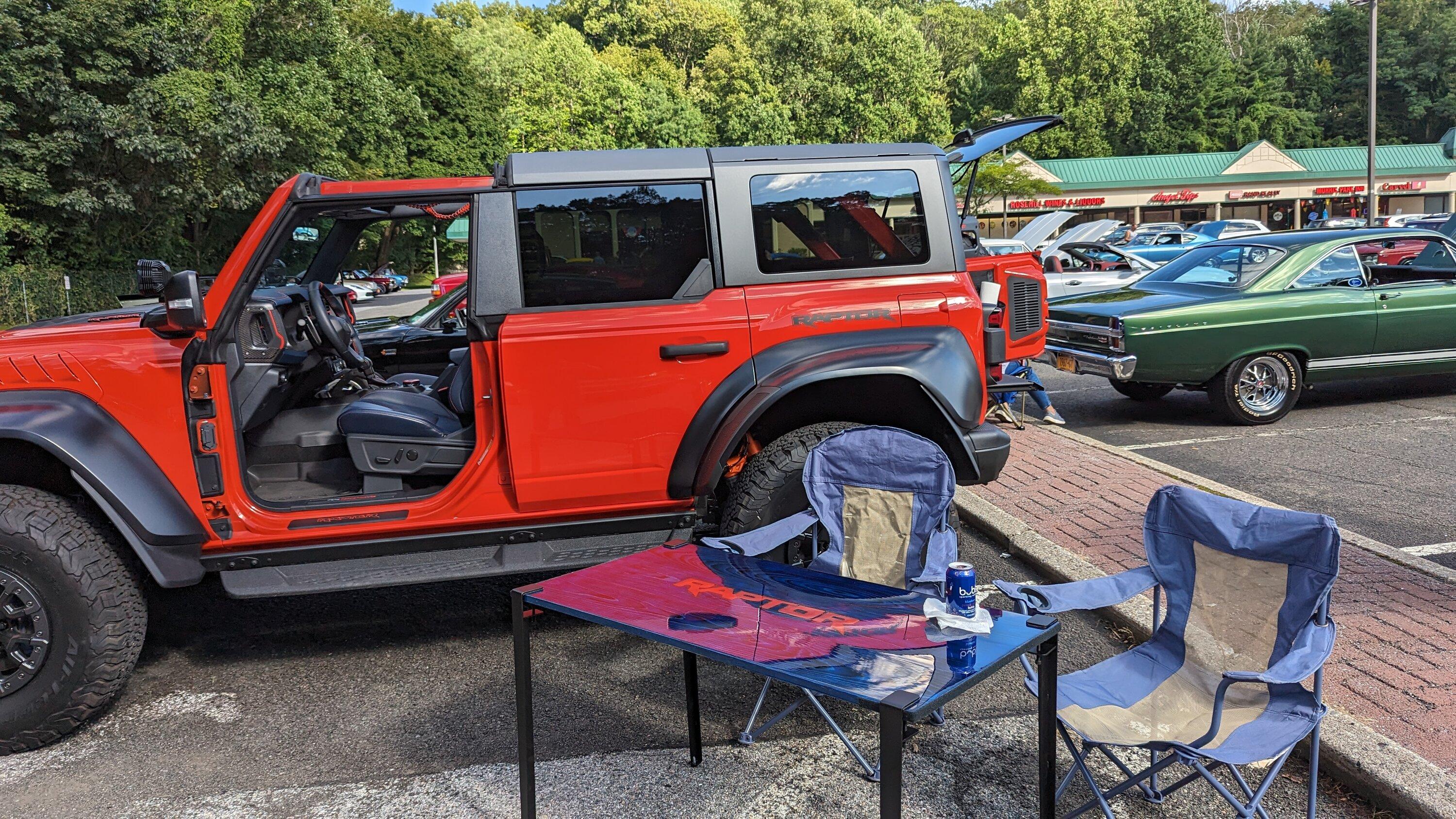 Ford Bronco Slide Out Tailgate Uses PXL_20230819_204729919 (1)