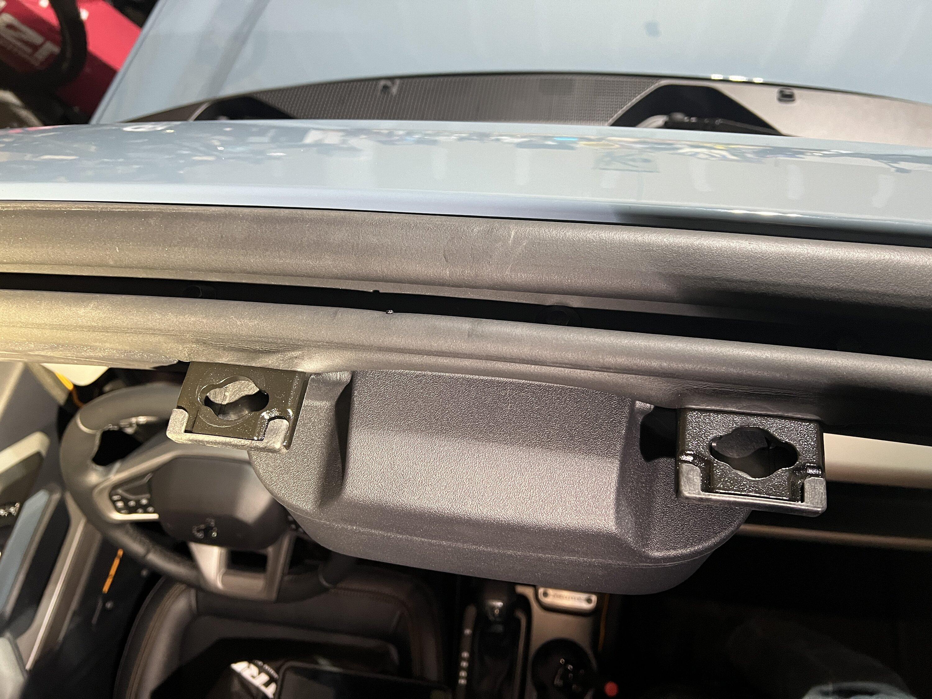 Ford Bronco Hard top seal along windshield frame IMG_1275