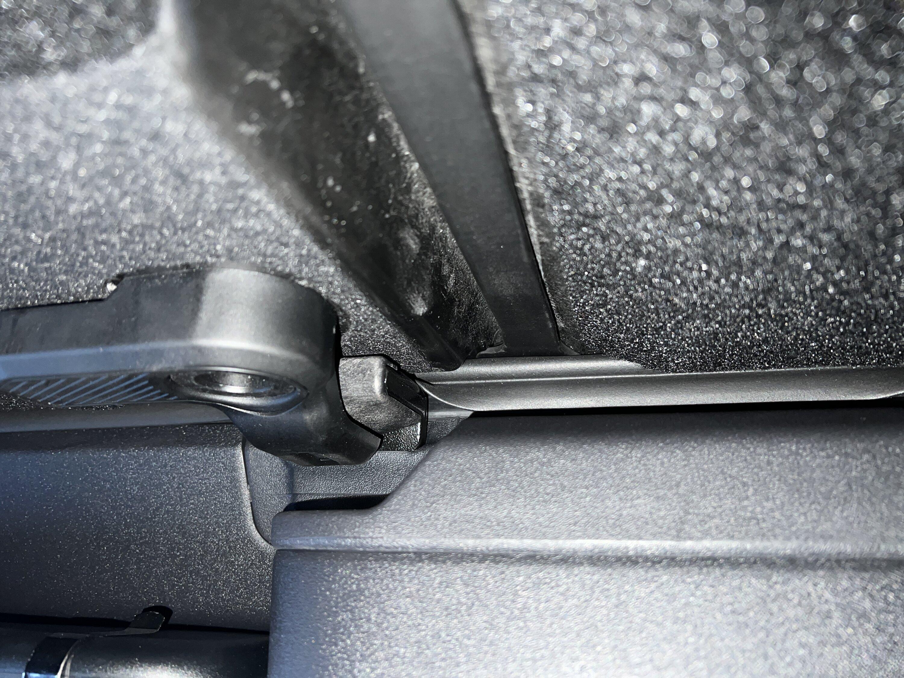 Ford Bronco Hard top seal along windshield frame IMG_1303
