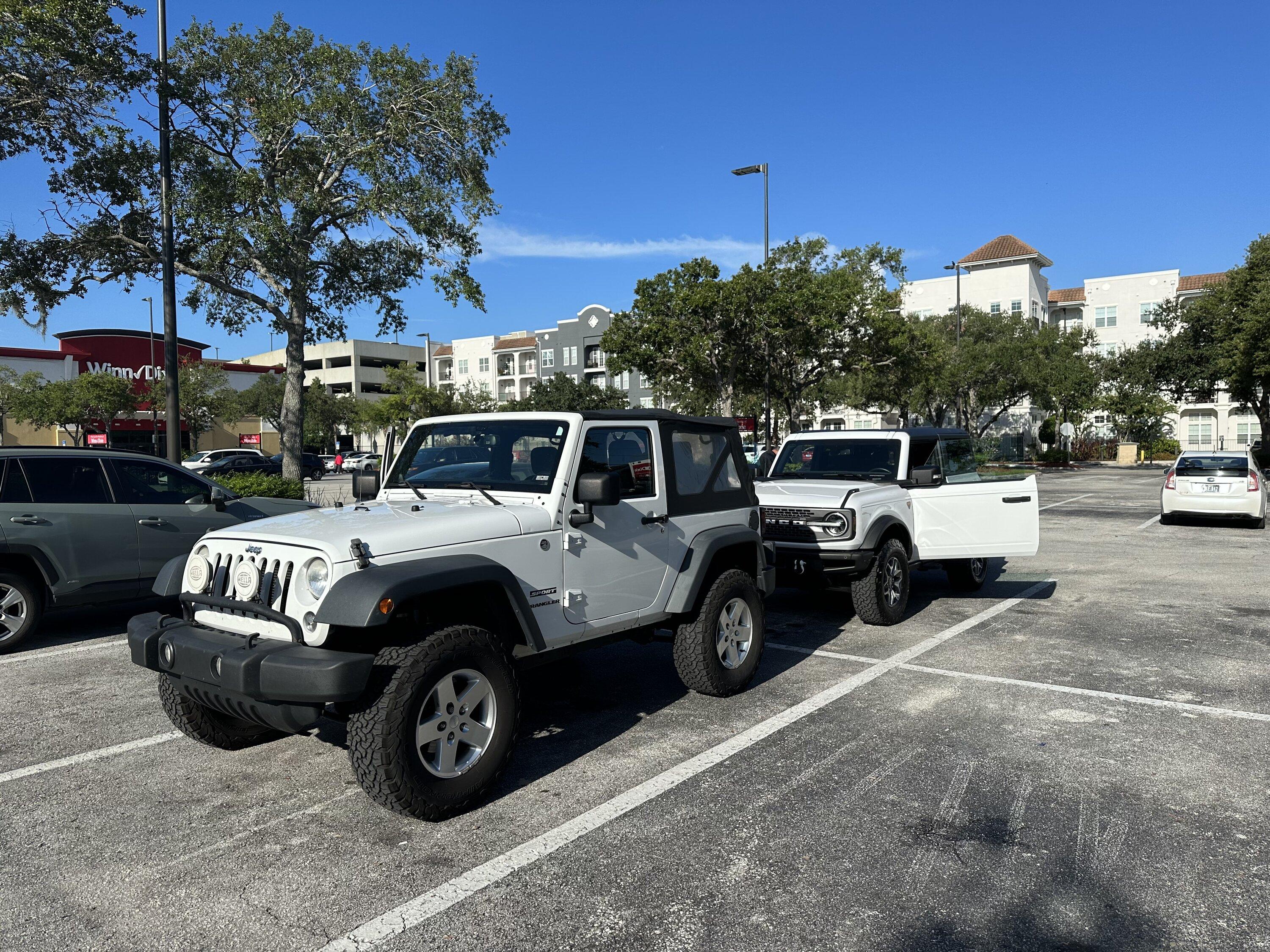 Ford Bronco Throwback Thursday!!! Let's see those trade-ins vs what you have now photos!!! IMG_4699