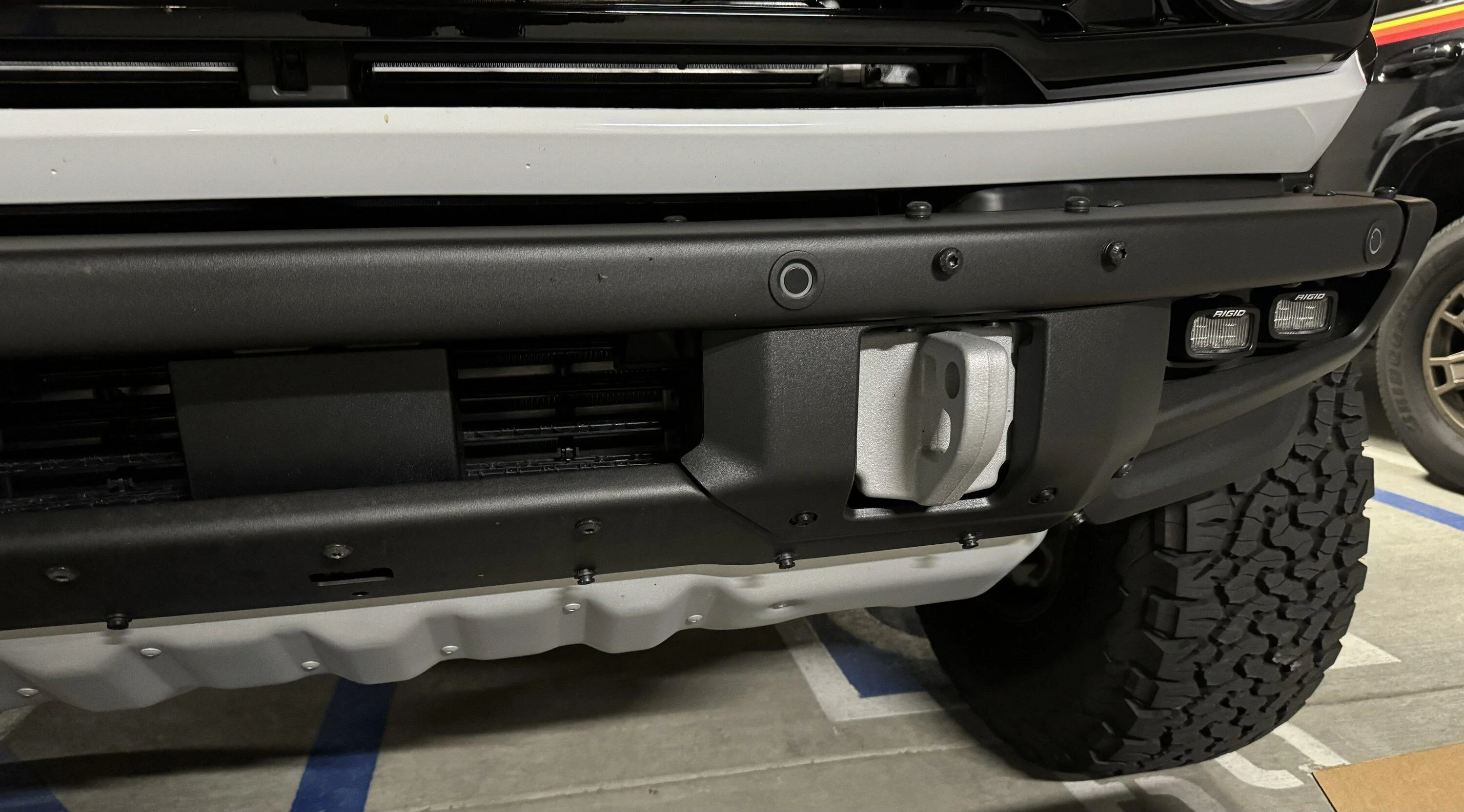 Ford Bronco Front bumper rectangular hole? IMG_1088