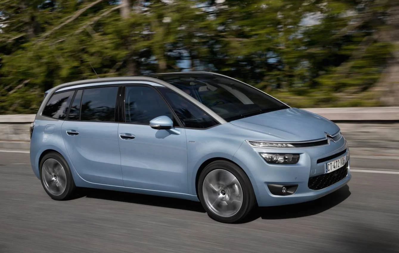 Ford Bronco OK. This proves it! Citroen-Grand-C4-Picasso