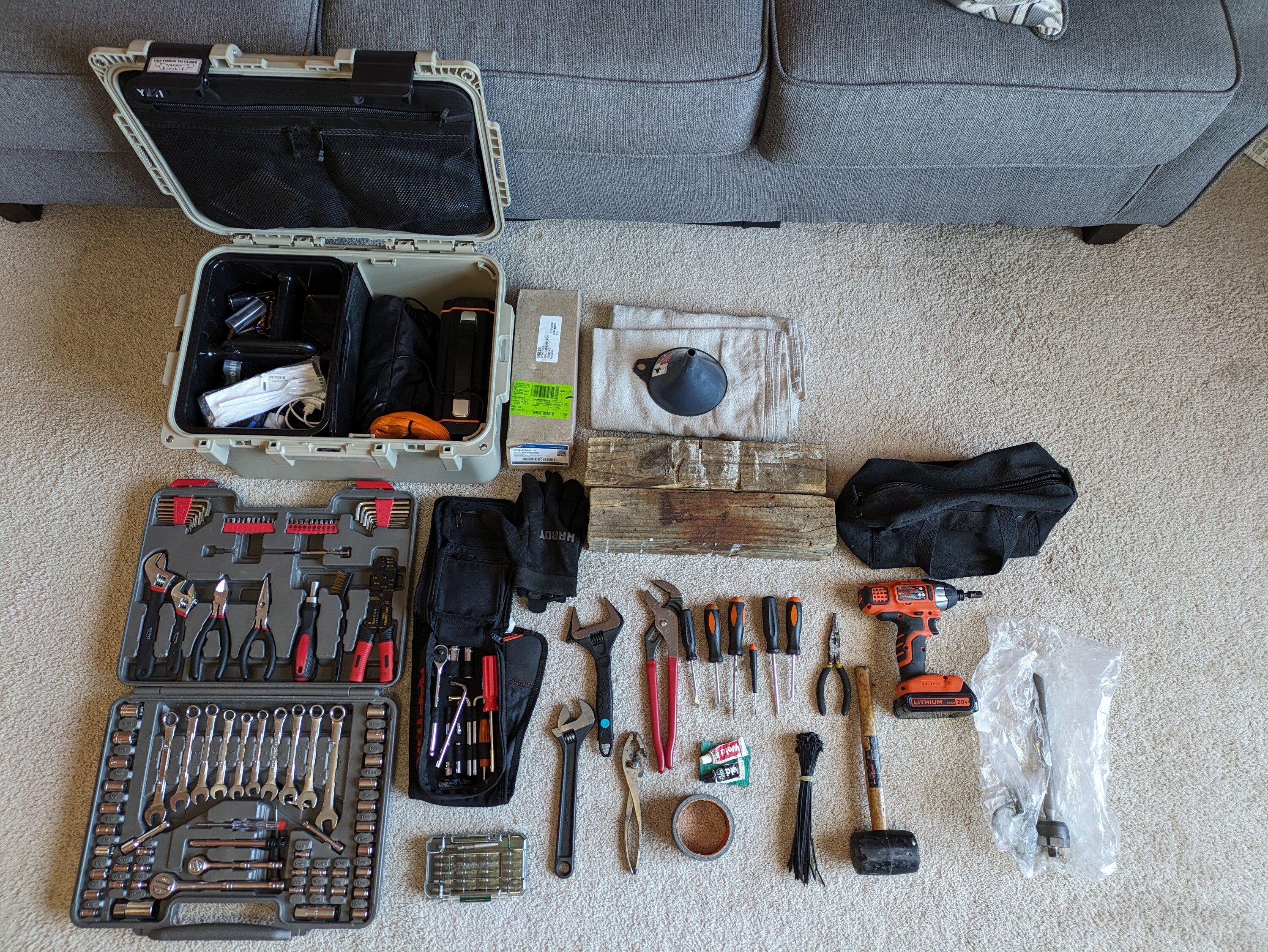 Ford Bronco Found a pretty cool onboard tool kit 1000003252