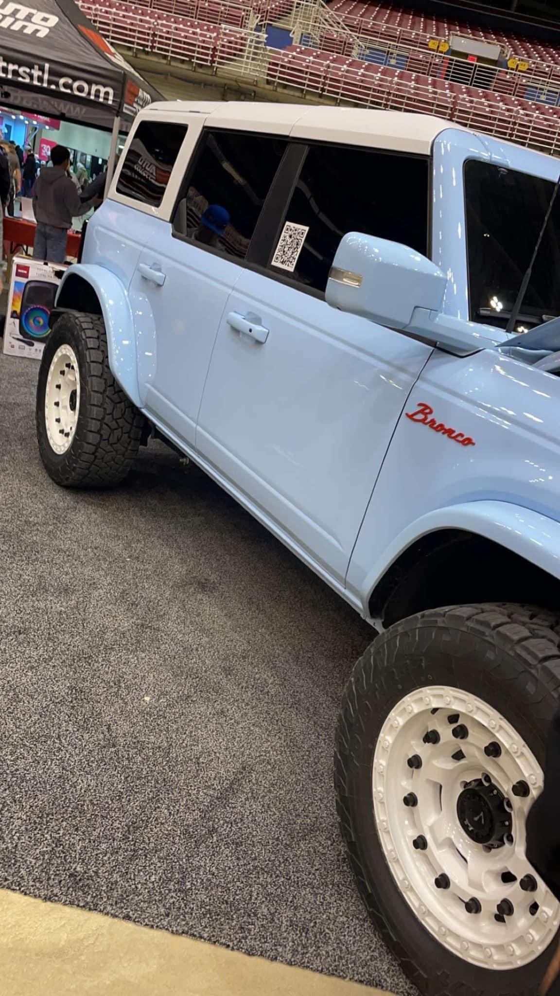 Ford Bronco HERITAGE EDITION Bronco Club IMG_7204