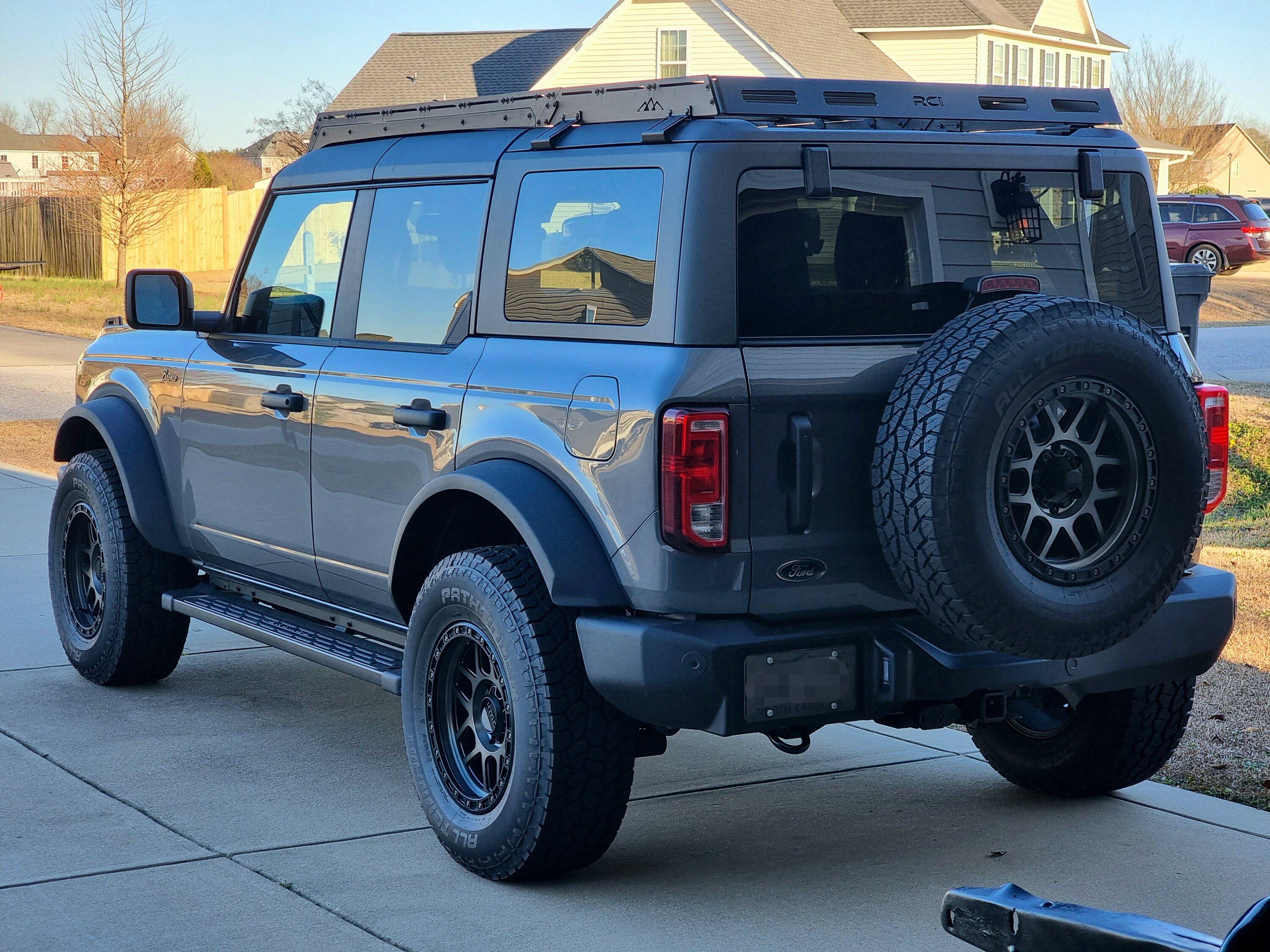 Ford Bronco CARBONIZED GRAY Bronco Club 20240114_161149