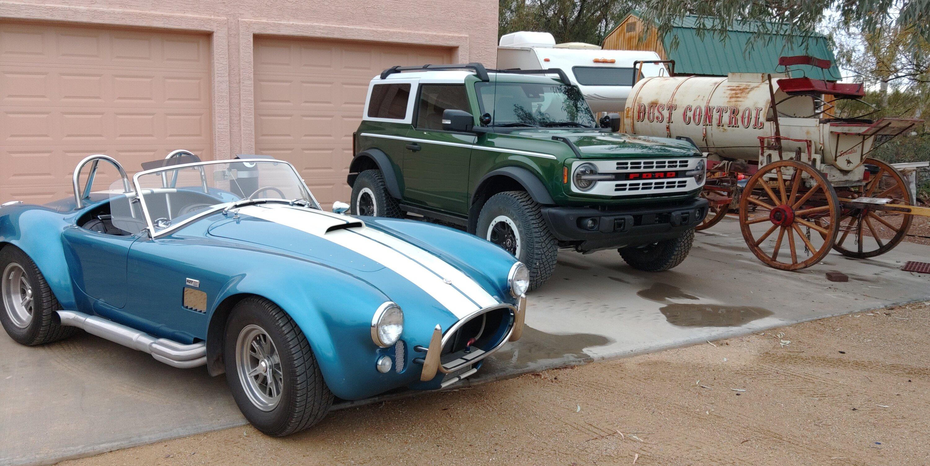 Ford Bronco HERITAGE EDITION Bronco Club 3 not real.JPG
