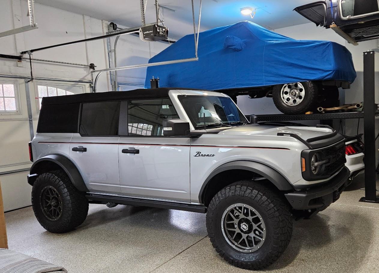 Ford Bronco Iconic Silver Paint Thread 20240123_095540