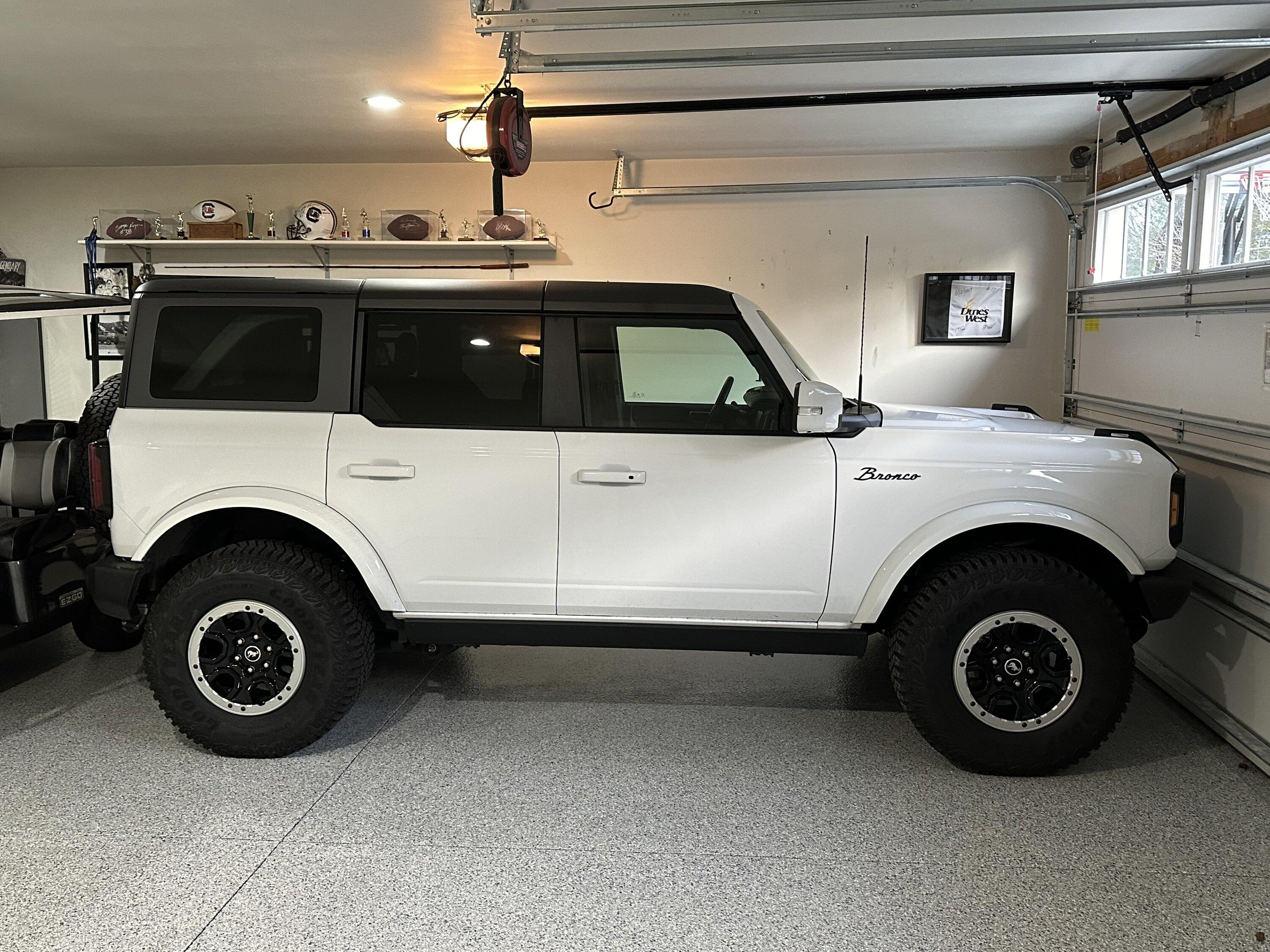 Ford Bronco Show us your installed wheel / tire upgrades here! (Pics) IMG_3502