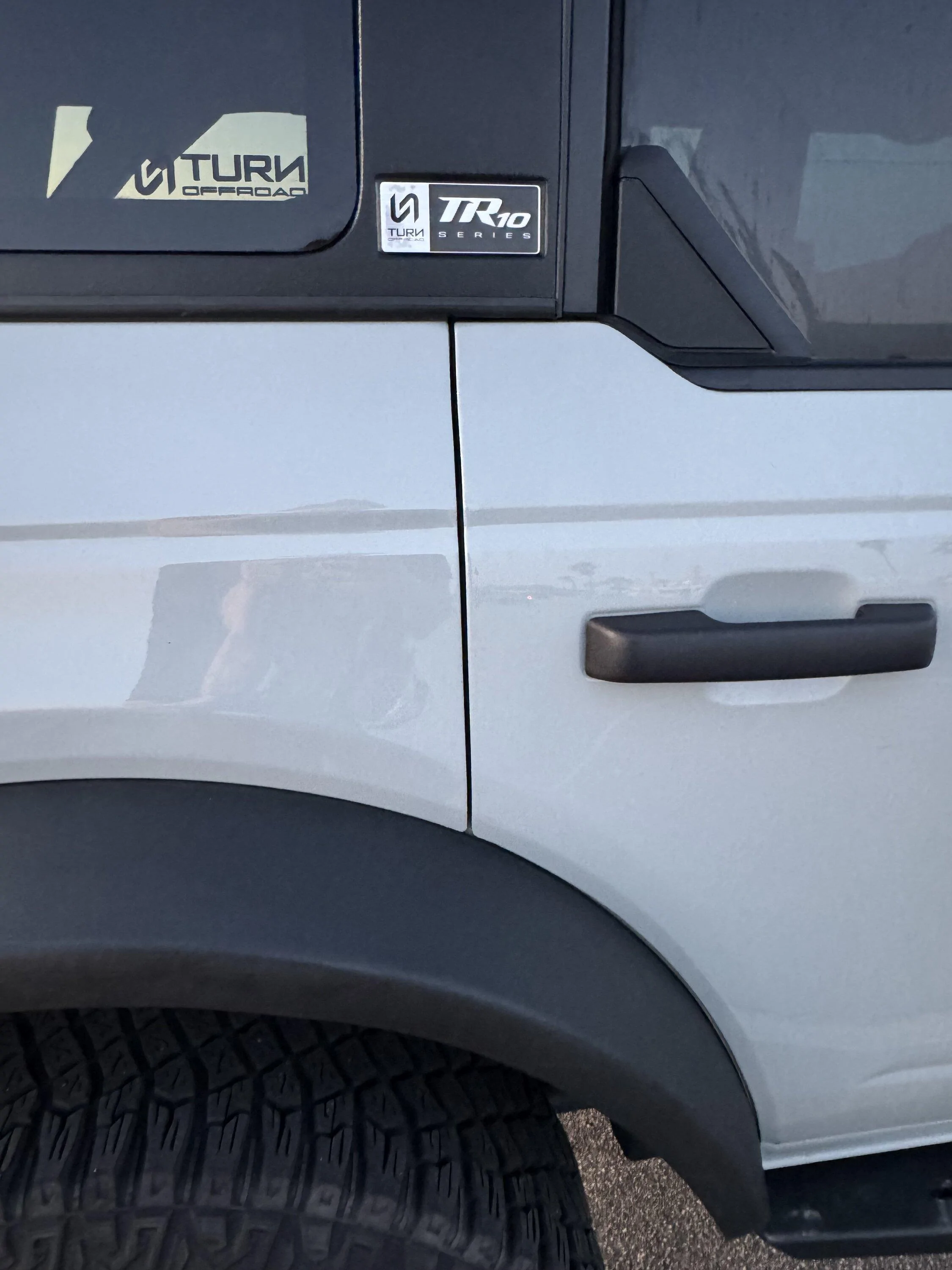 Ford Bronco UPDATE: Photos to show color match of top/trim.  My Turn Offroad Hardtop: Pics and Initial Impressions. IMG_7407