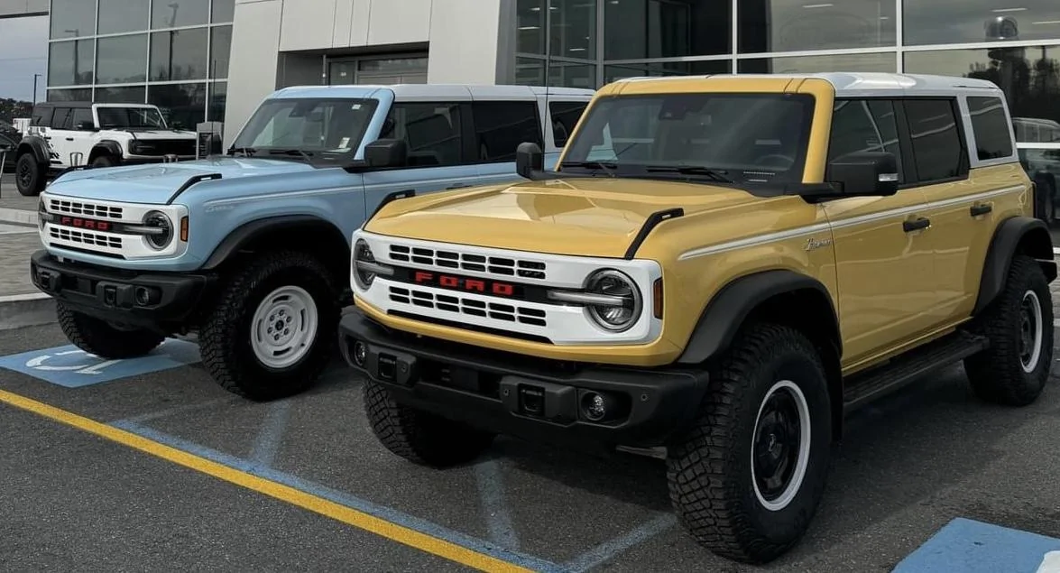 Ford Bronco HERITAGE EDITION Bronco Club IMG_7229
