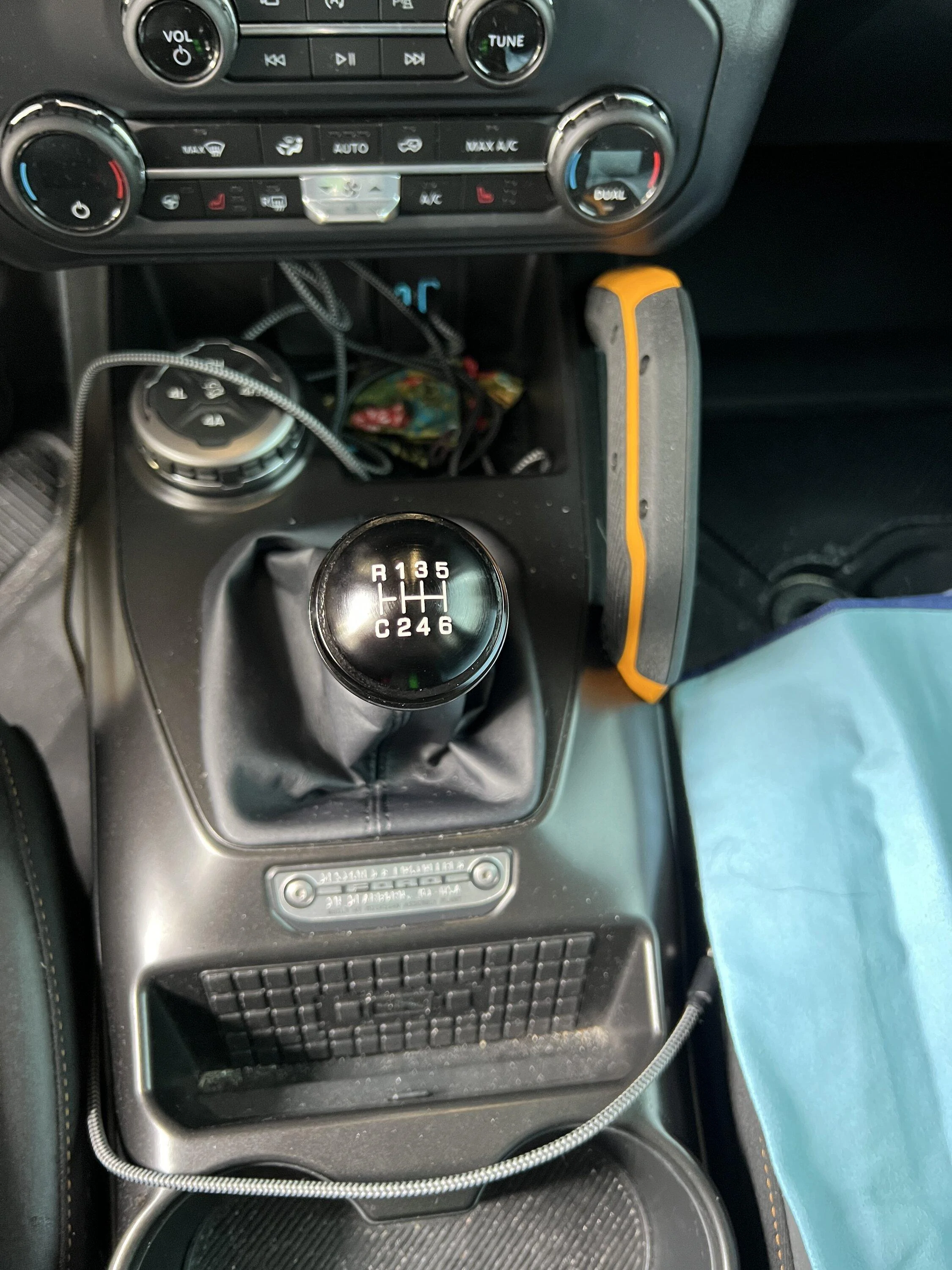 Ford Bronco Anyone replace Shift Knob yet? IMG_6234
