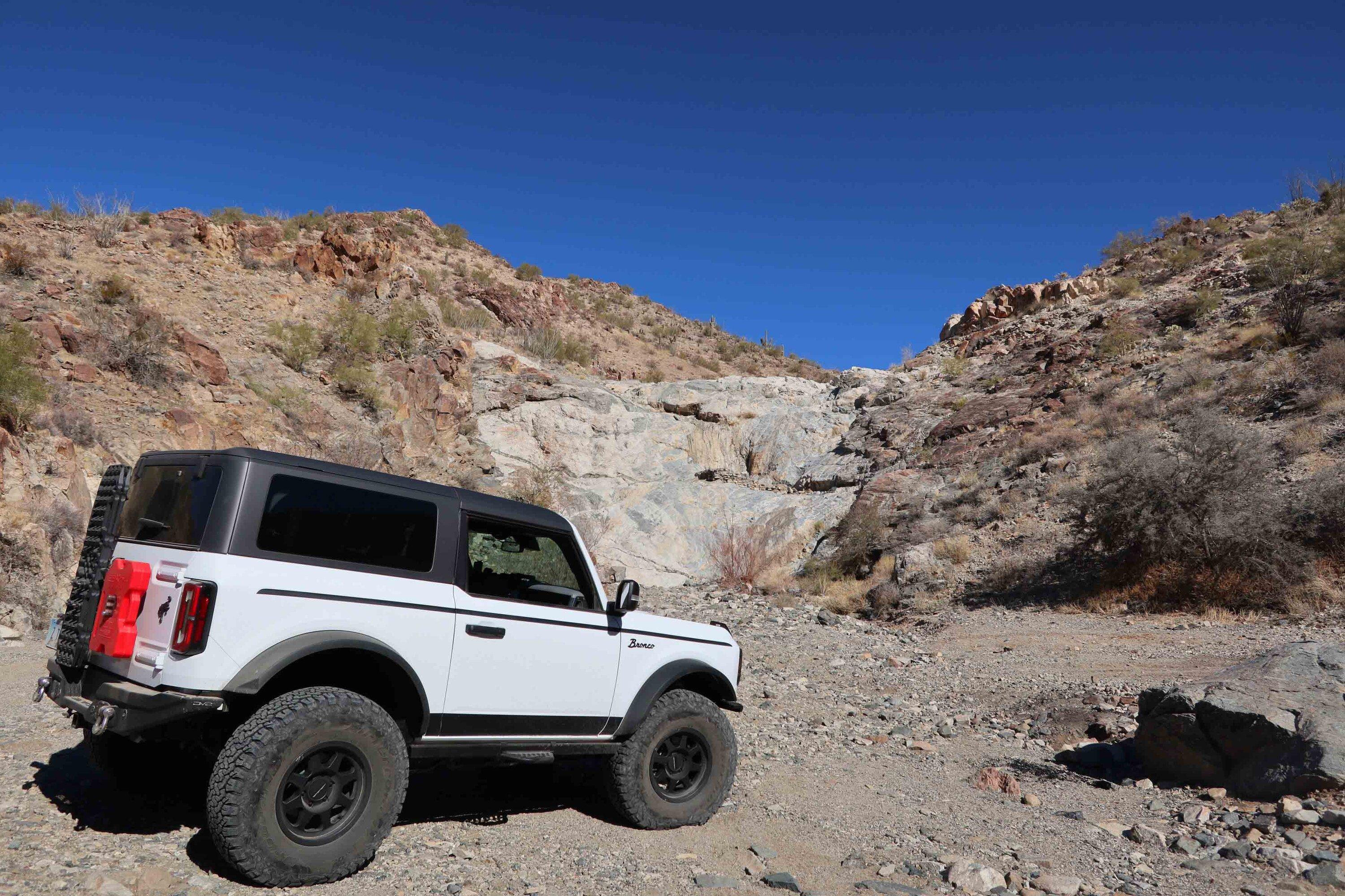Ford Bronco Bronco Team 2 door. Trail 1