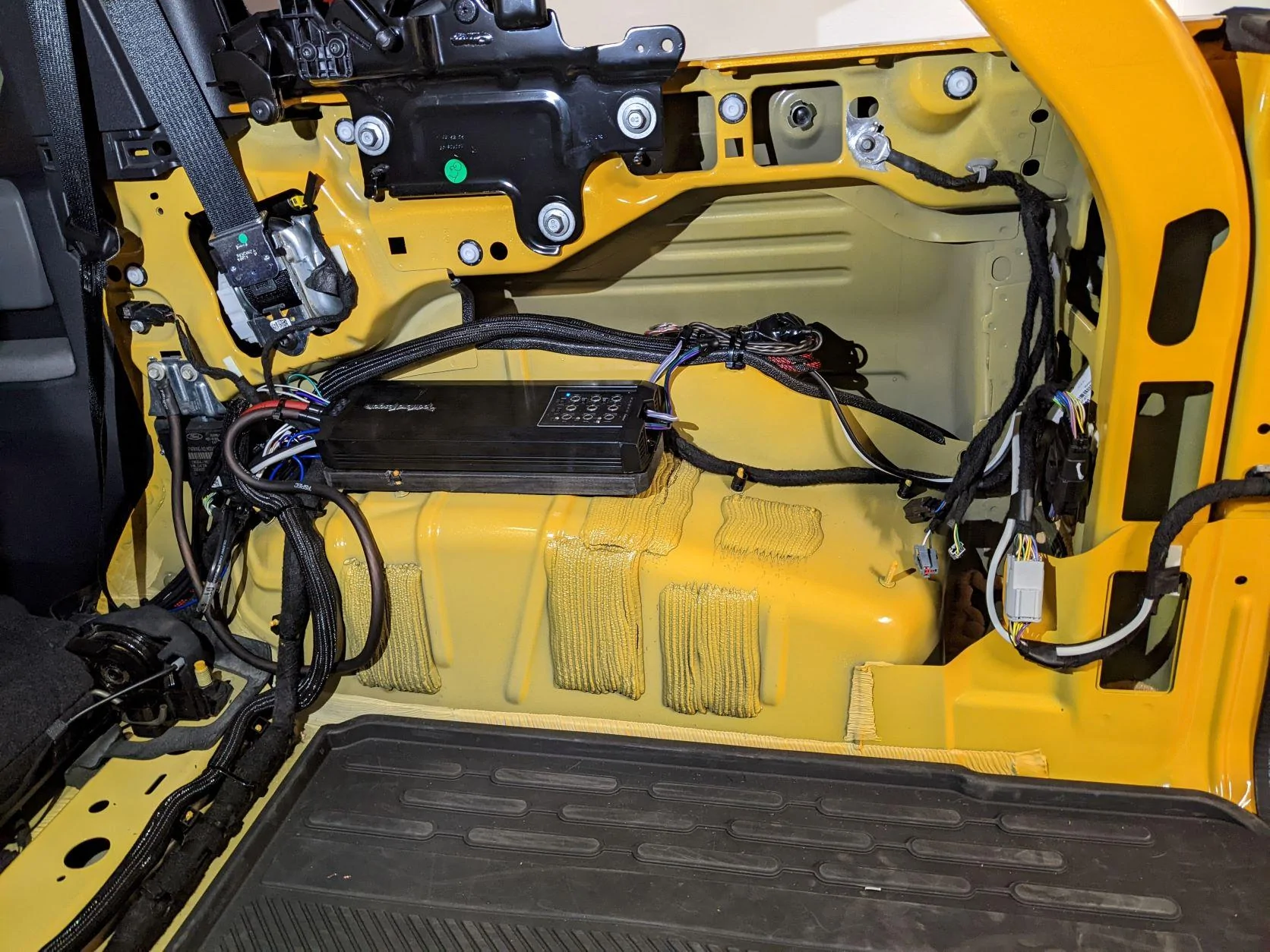 Ford Bronco 2022 Bronco Tailgate Subwoofer & Amplifier (Behind Cargo Area Panel) Installation PXL_20211230_231627527