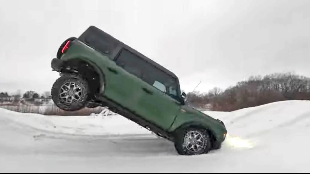 Ford Bronco Cover Photo Wednesday Jump3
